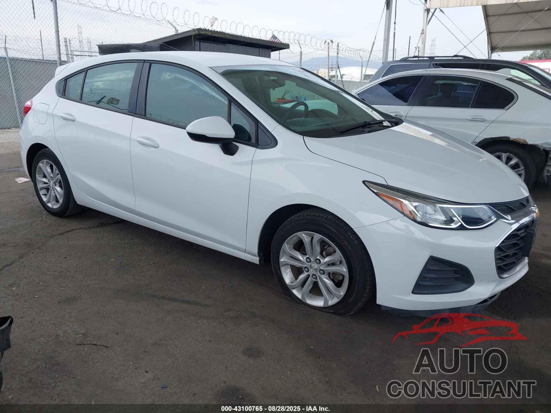 CHEVROLET CRUZE 2019 - 3G1BC6SM1KS546877