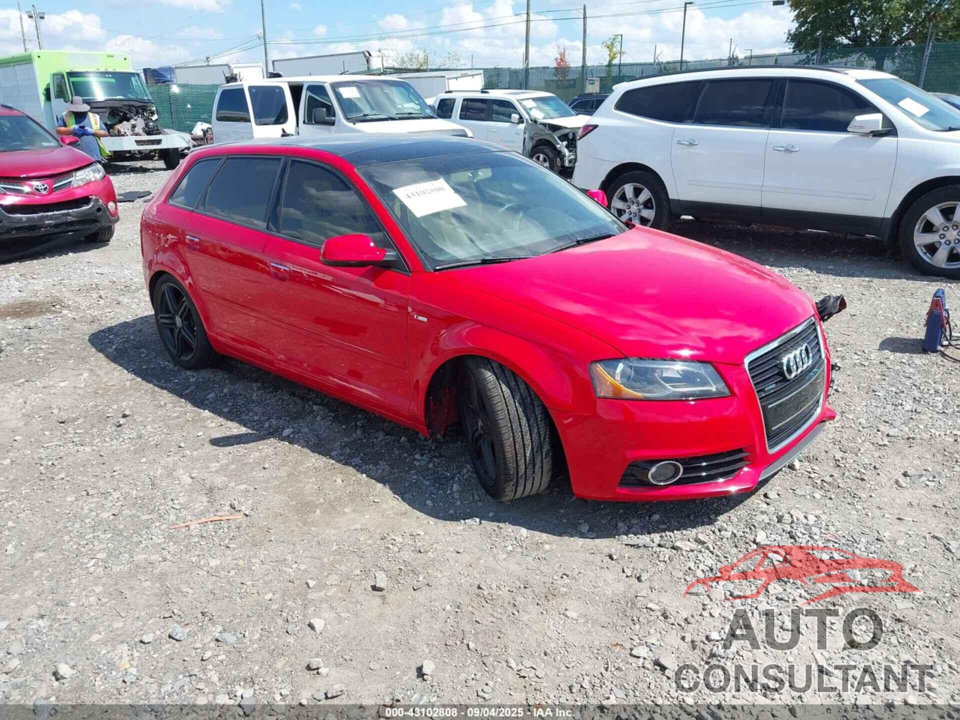 AUDI A3 2012 - WAUMFAFM9CA037494