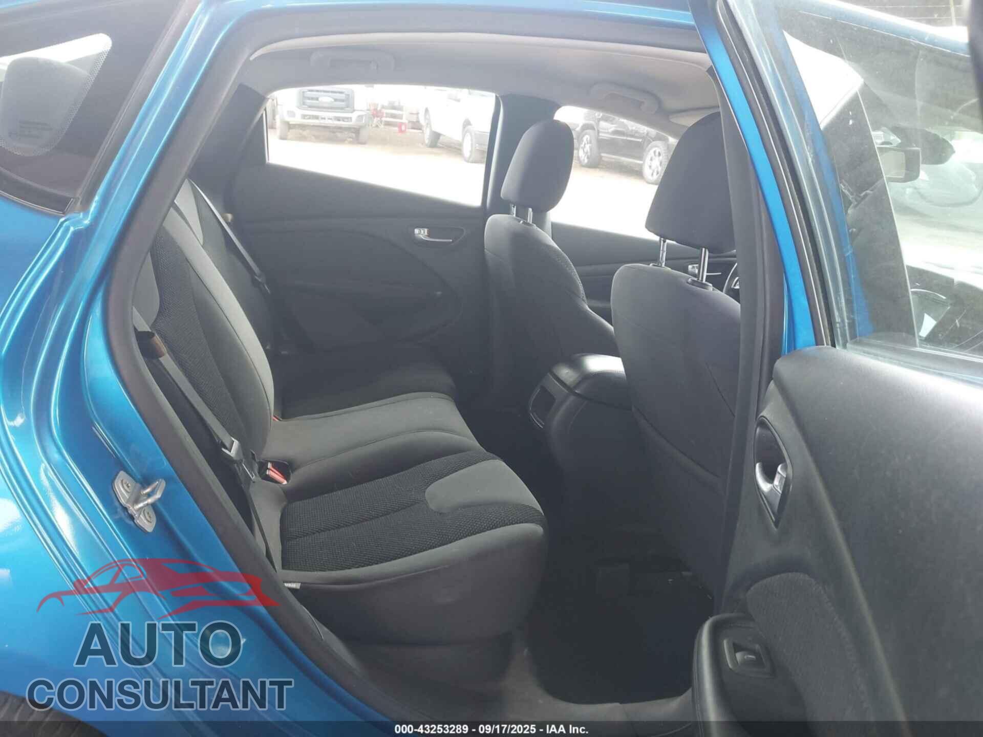 DODGE DART 2015 - 1C3CDFAA2FD390293