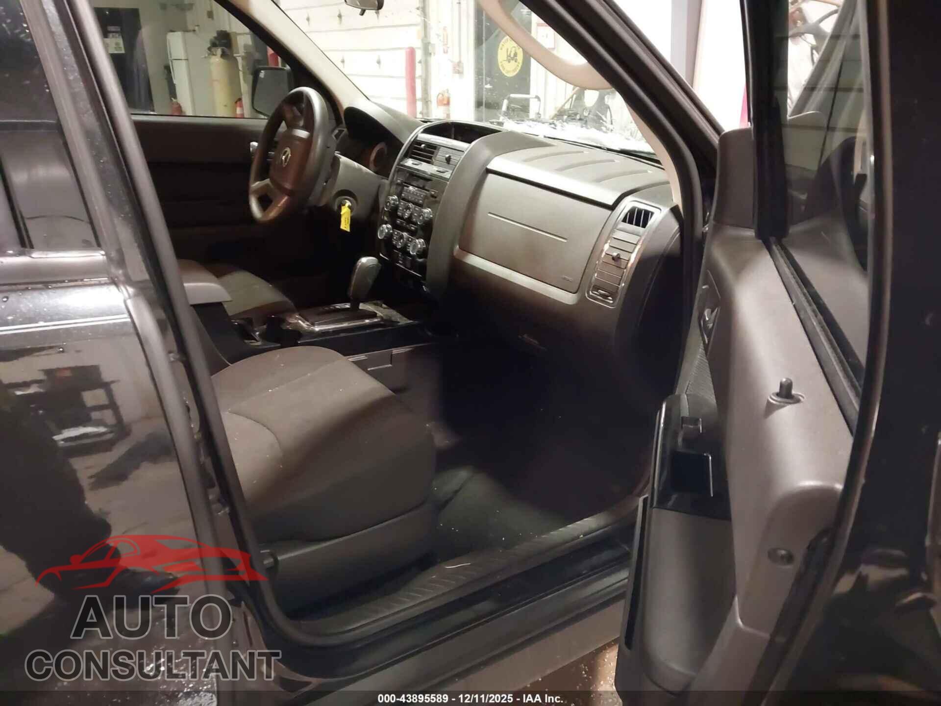 MAZDA TRIBUTE 2011 - 4F2CY0C75BKM06748