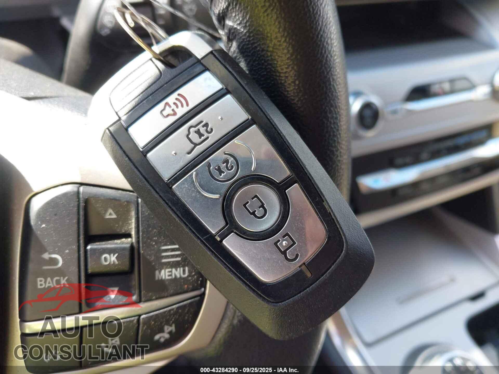 FORD EXPLORER 2022 - 1FMSK7DH5NGA33159