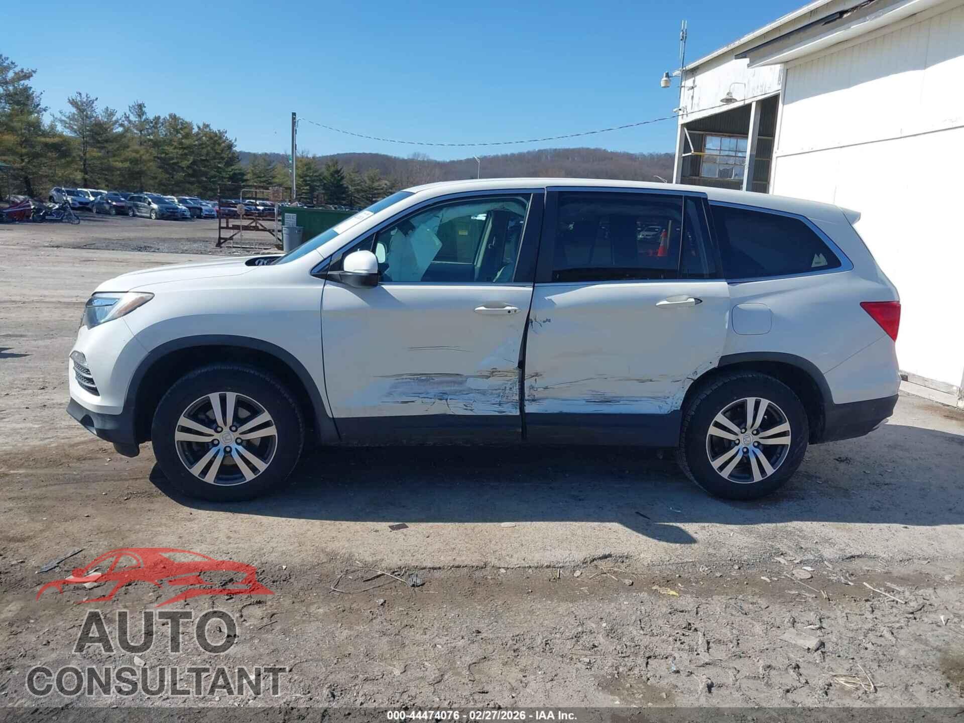 HONDA PILOT 2017 - 5FNYF6H5XHB076780