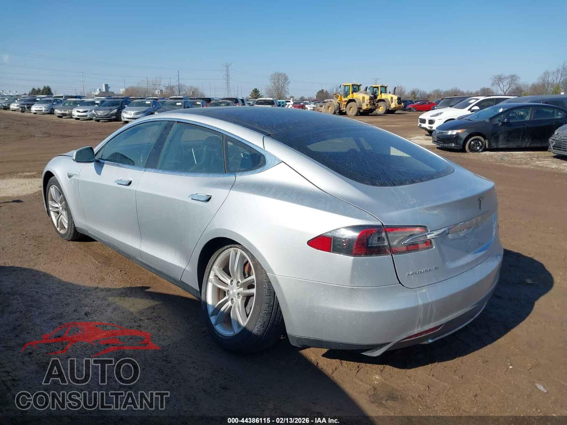 TESLA MODEL S 2013 - 5YJSA1AG8DFP13291