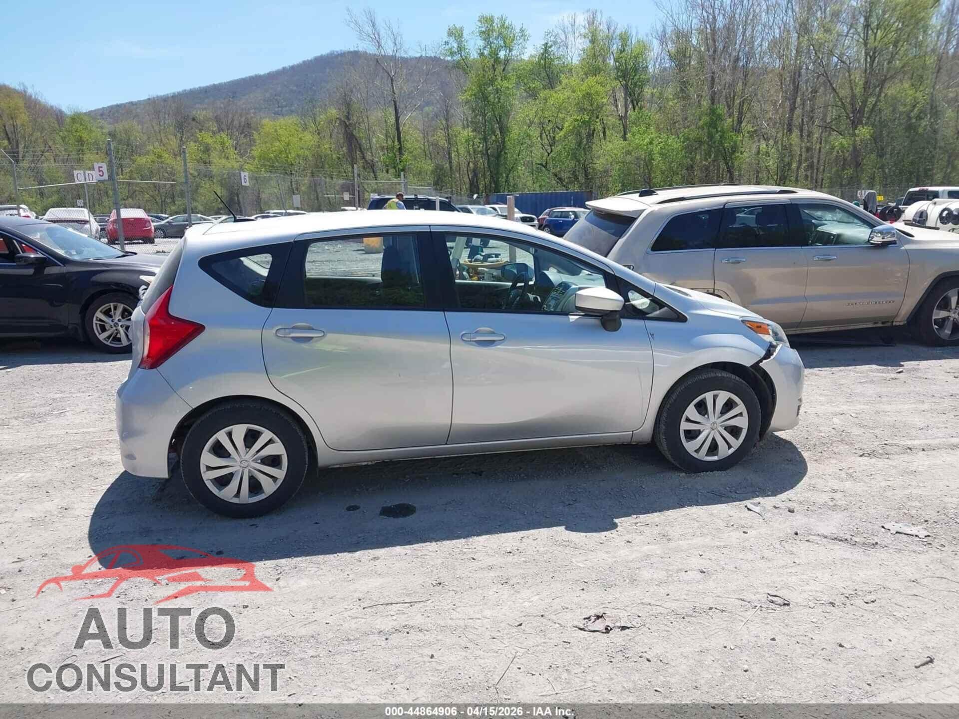 NISSAN VERSA NOTE 2017 - 3N1CE2CP1HL368479