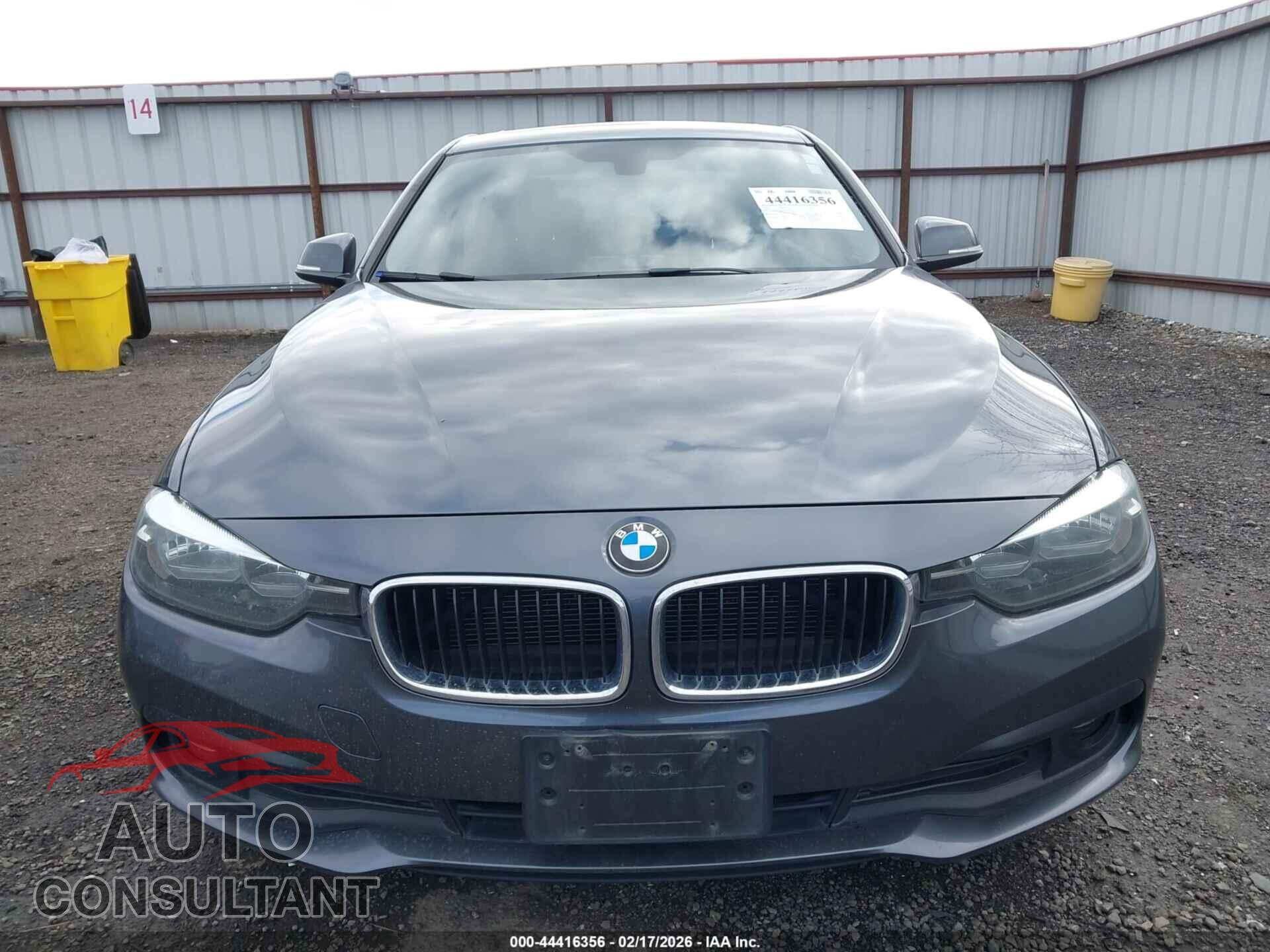 BMW 320I 2016 - WBA8E5G57GNU20092