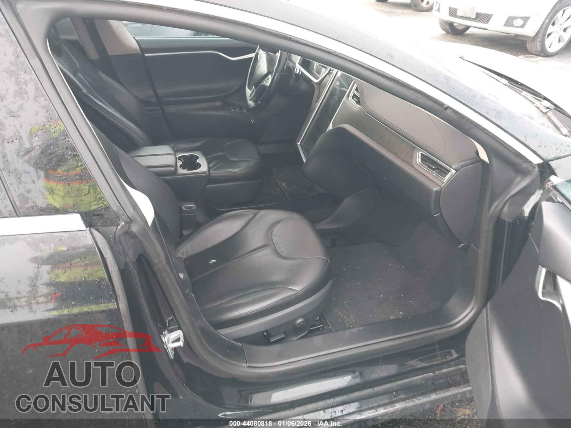 TESLA MODEL S 2013 - 5YJSA1DN7DFP05788