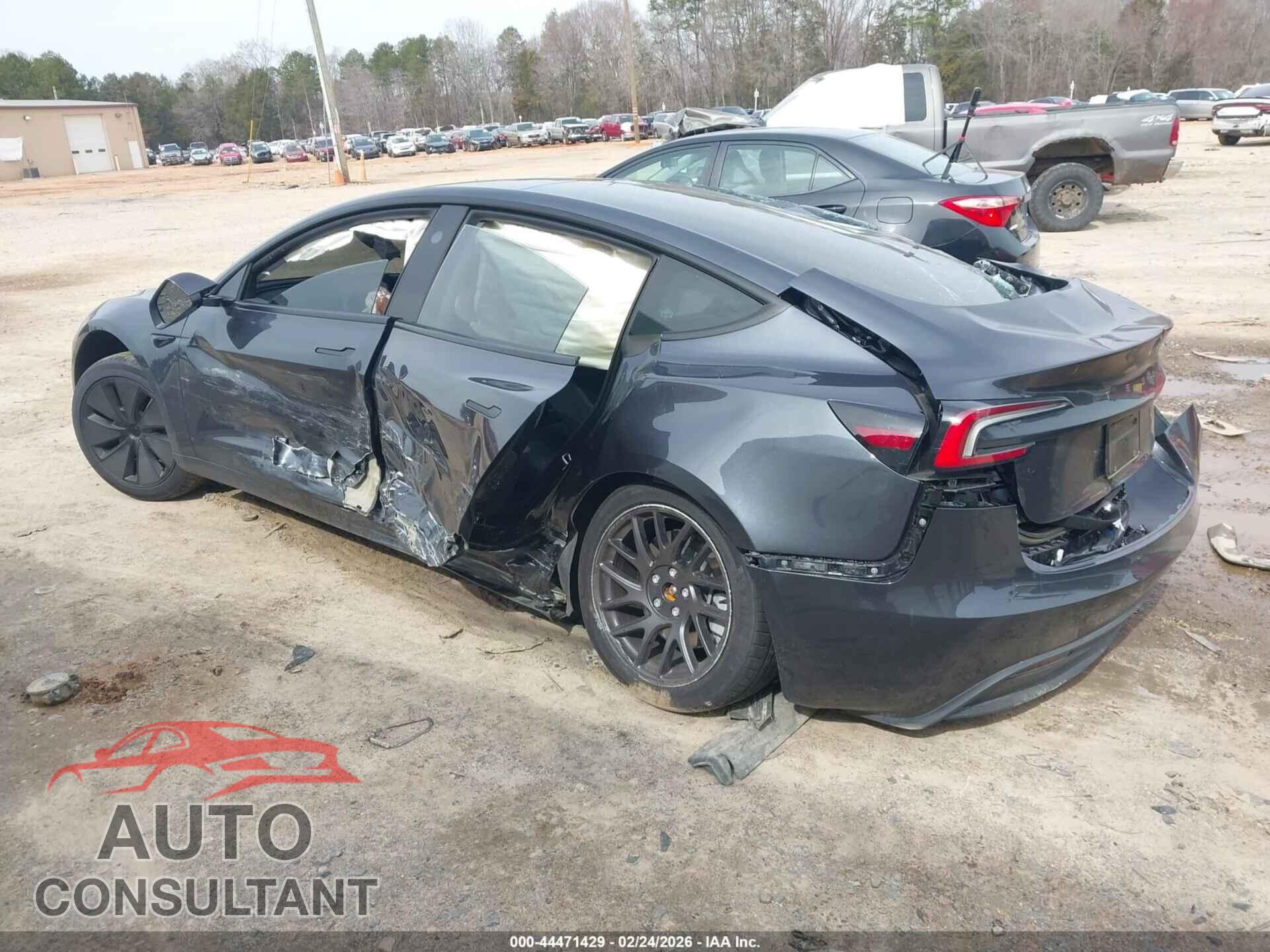 TESLA MODEL 3 2025 - 5YJ3E1EA2SF041501