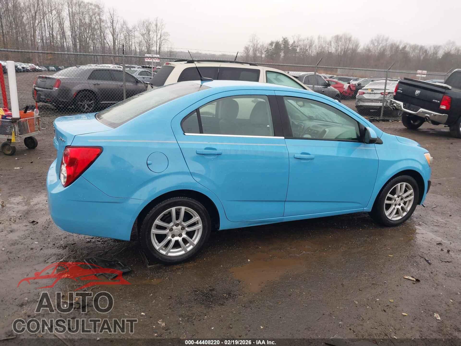 CHEVROLET SONIC 2014 - 1G1JA5SH4E4158111