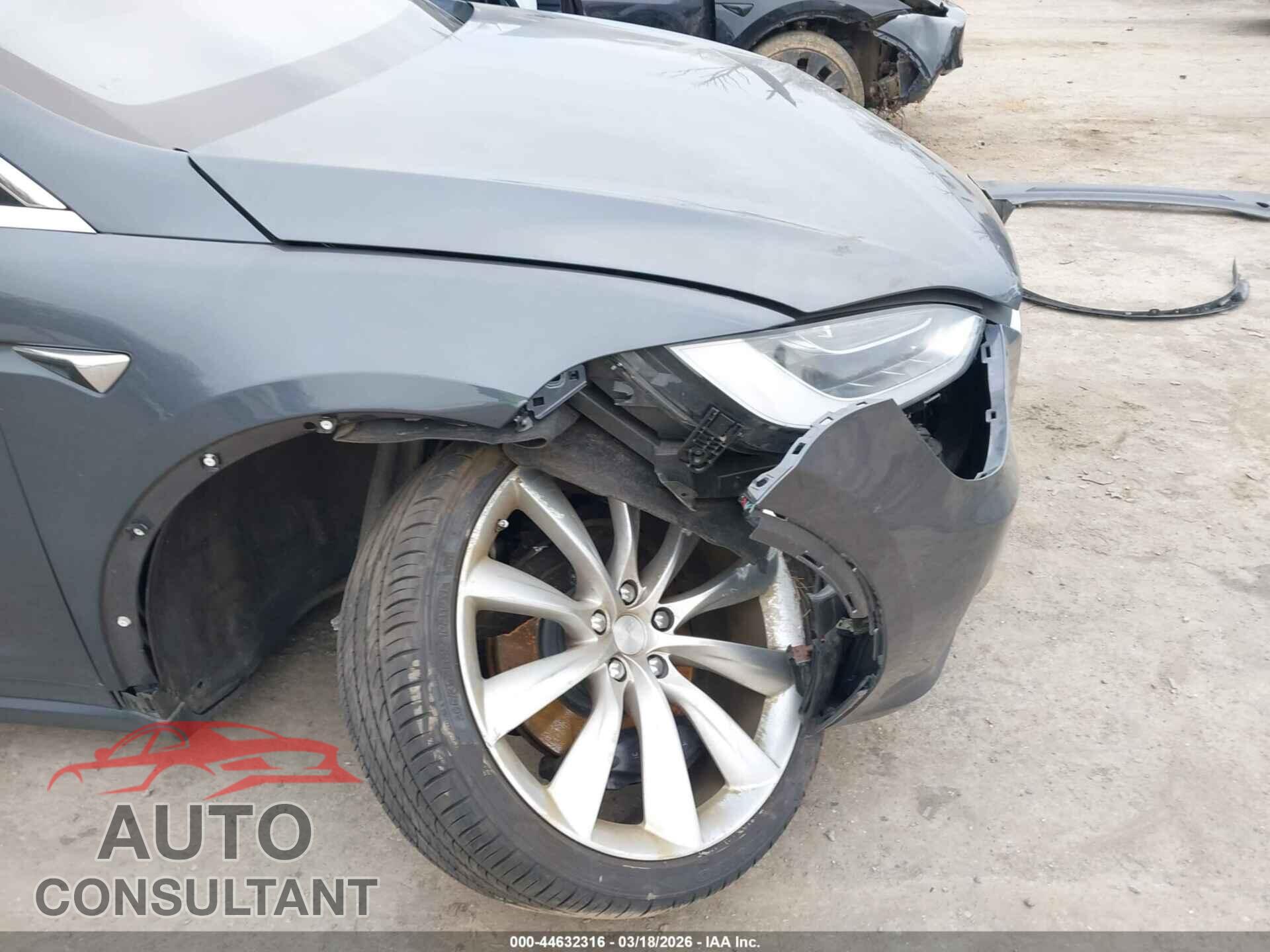 TESLA MODEL X 2018 - 5YJXCBE24JF140809
