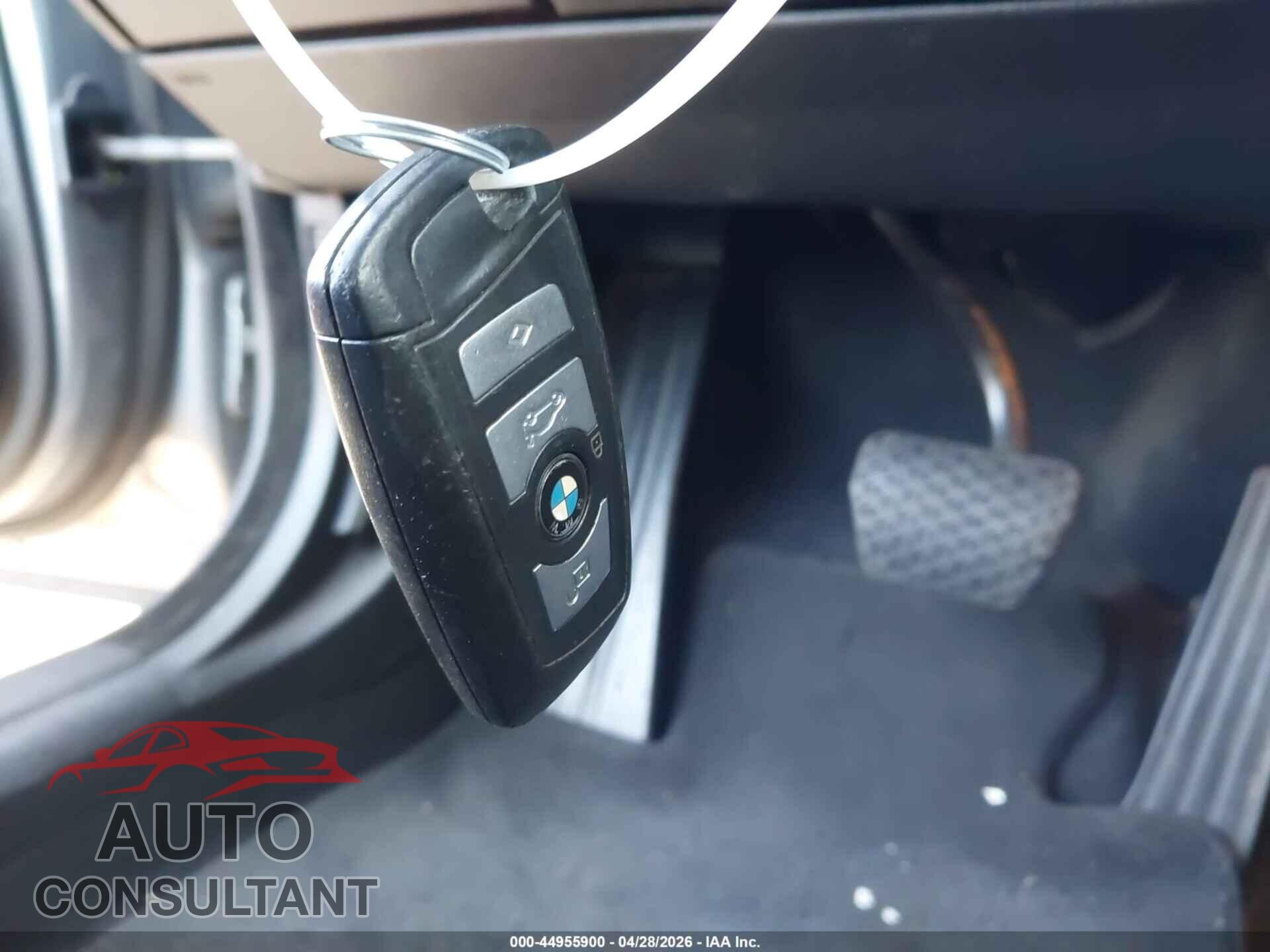 BMW 528I 2011 - WBAFR1C5XBC749545