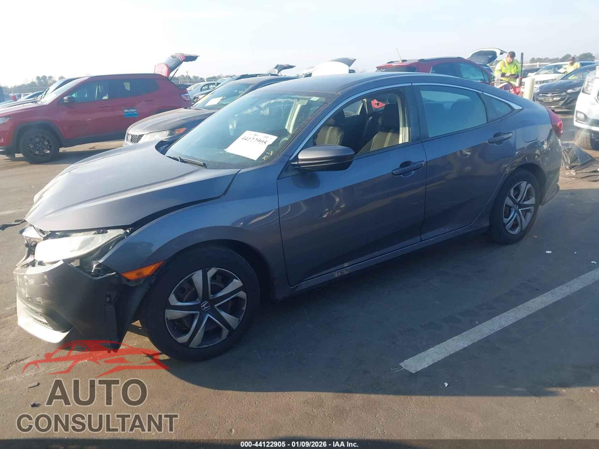 HONDA CIVIC 2018 - 2HGFC2F52JH525933
