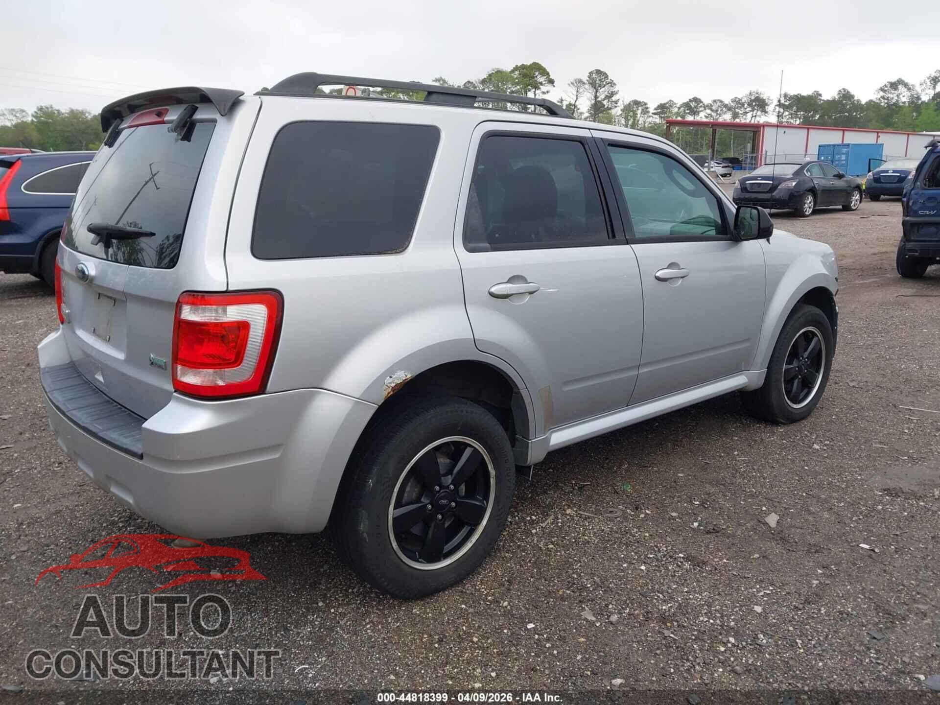 FORD ESCAPE 2010 - 1FMCU9DG3AKA61373