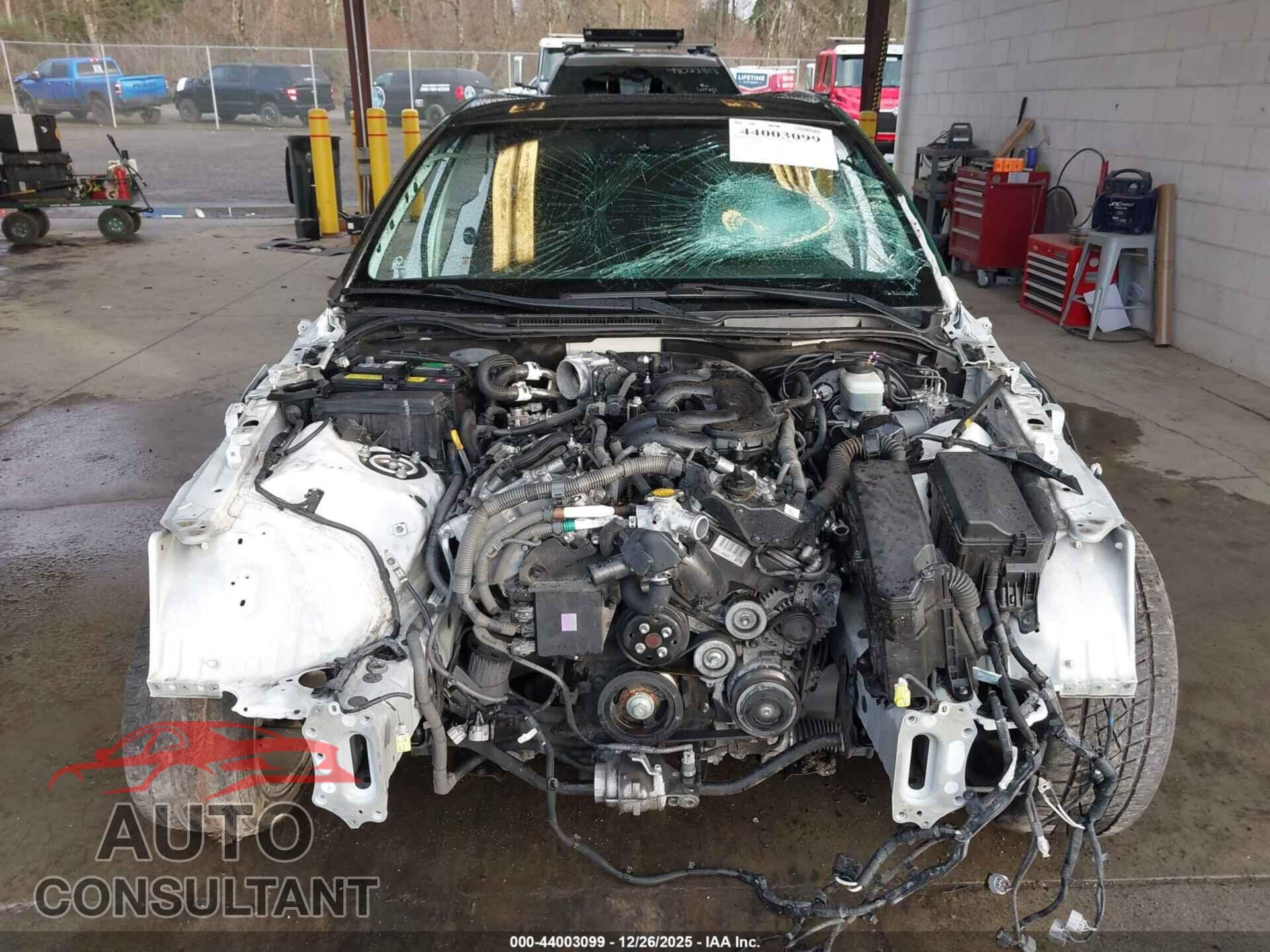 LEXUS IS 350 2014 - JTHBE1D26E5010049