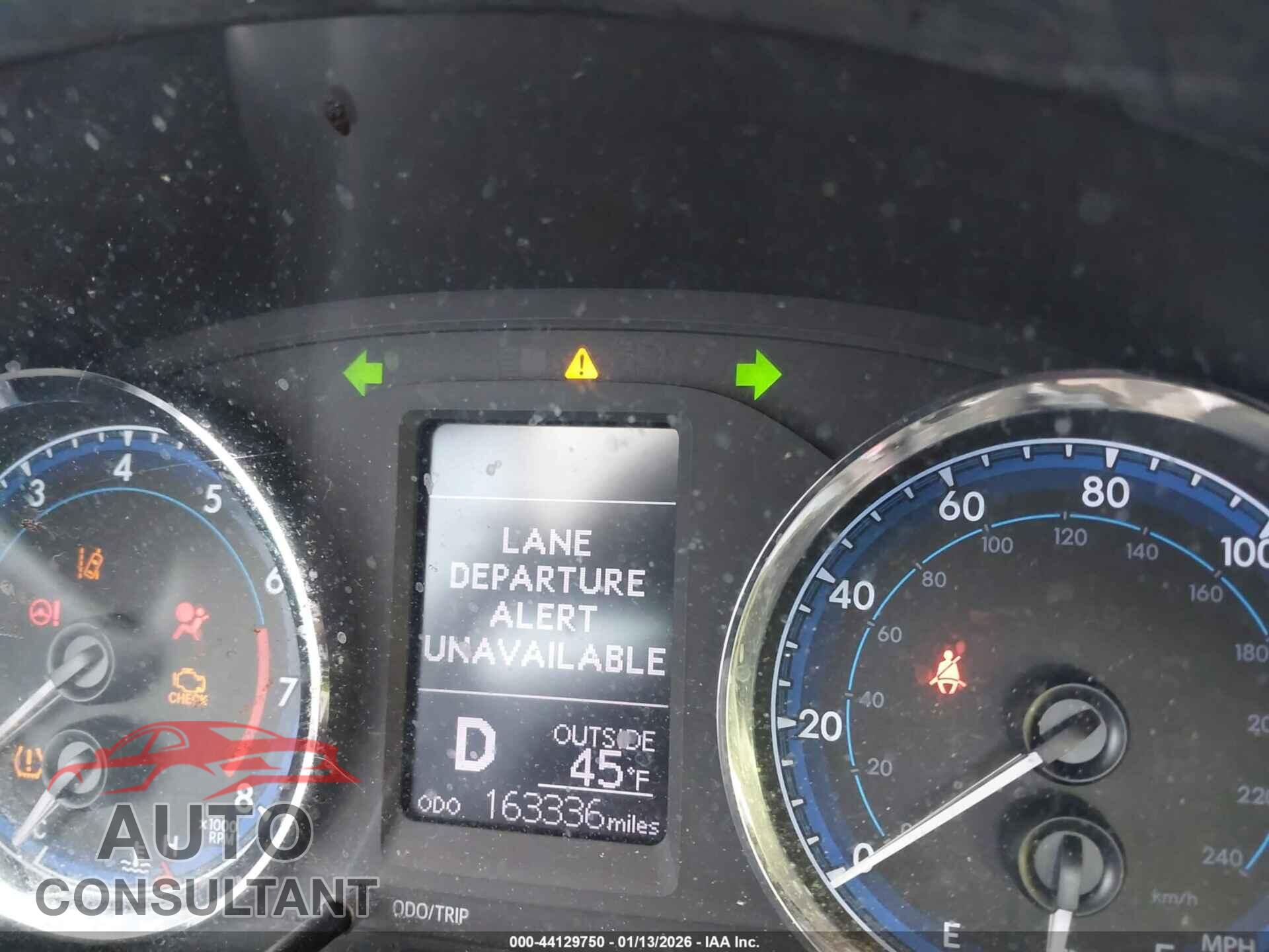 TOYOTA COROLLA 2017 - 2T1BURHE3HC834833