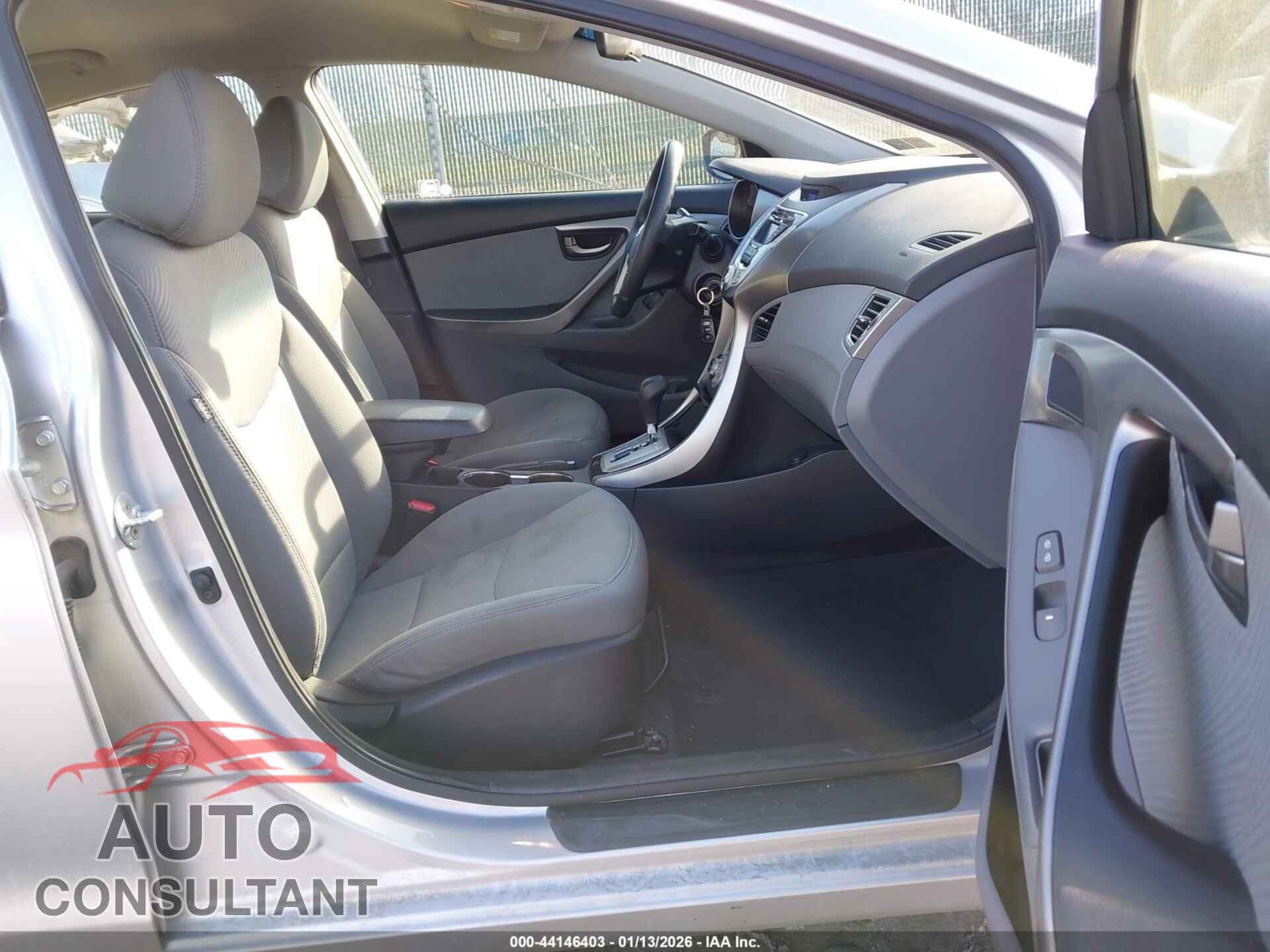 HYUNDAI ELANTRA 2012 - 5NPDH4AE4CH149367