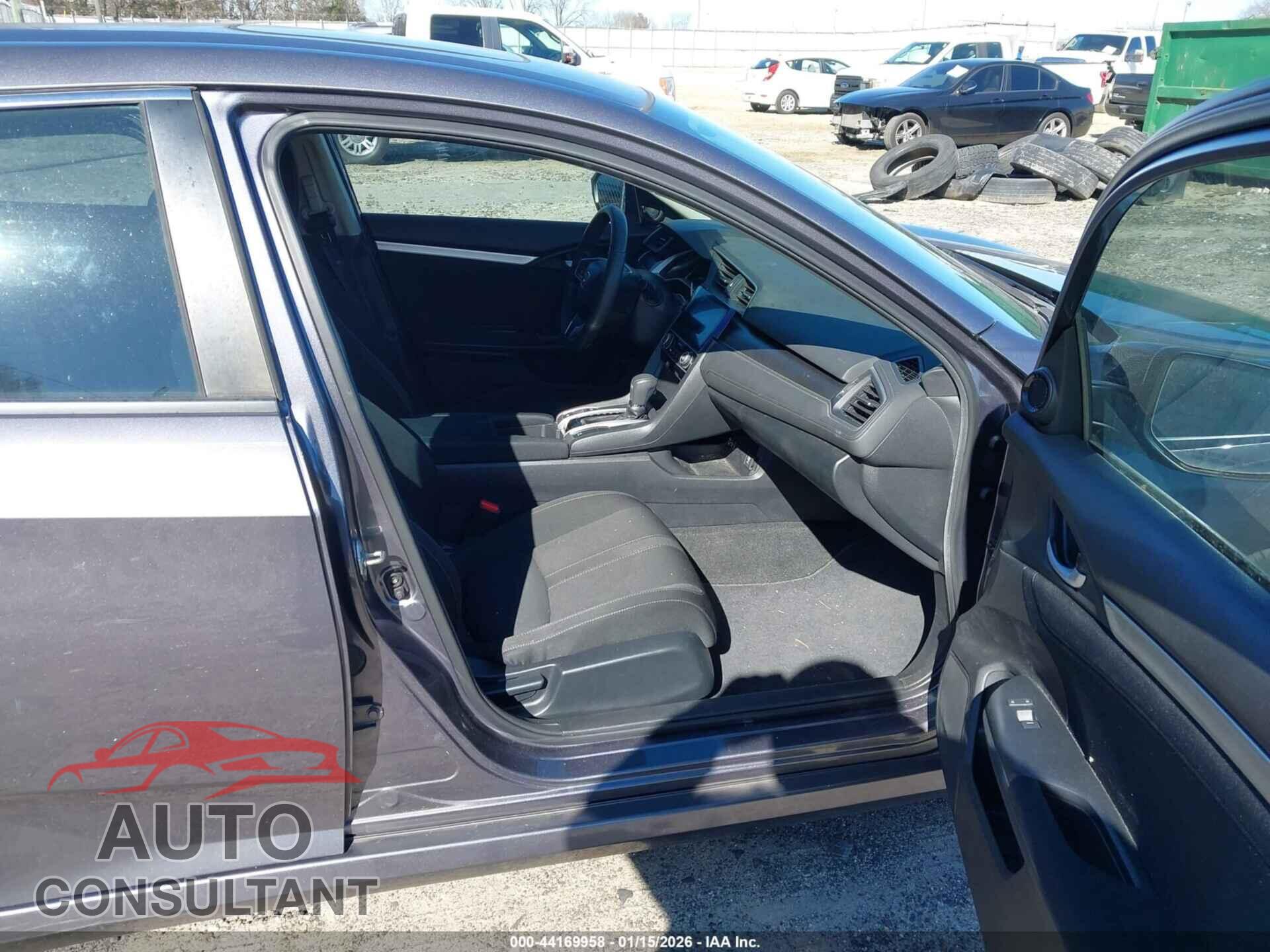 HONDA CIVIC 2017 - 19XFC2F77HE077887