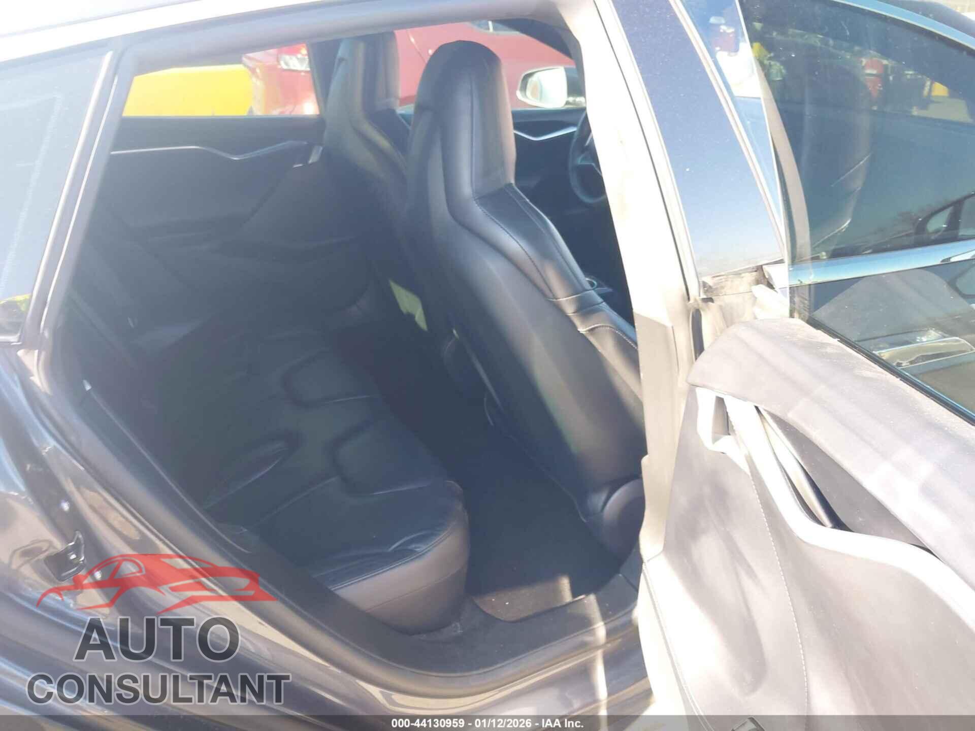 TESLA MODEL S 2016 - 5YJSA1E25GF124167