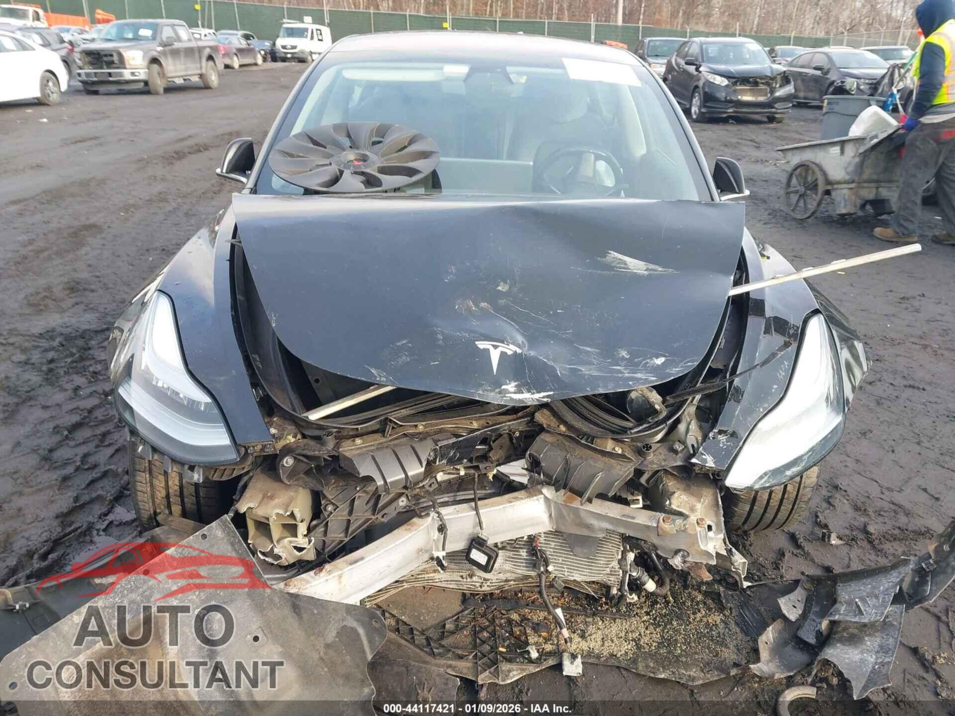 TESLA MODEL 3 2018 - 5YJ3E1EA7JF010131