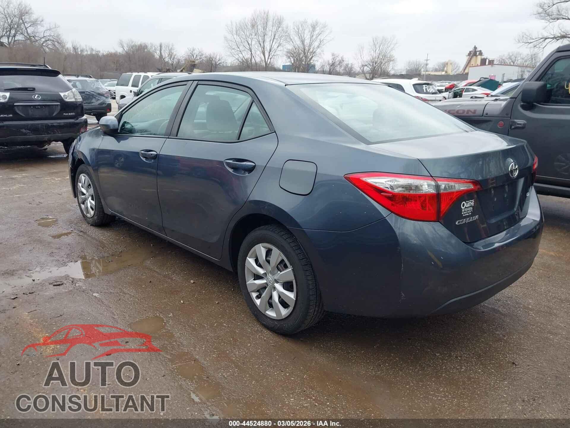 TOYOTA COROLLA 2015 - 5YFBURHE2FP363139