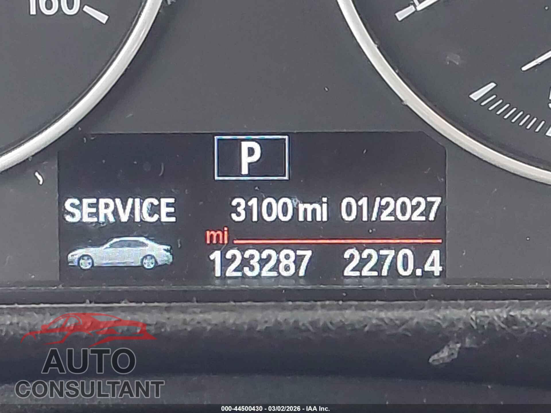 BMW 320I 2015 - WBA3C3C57FP664838