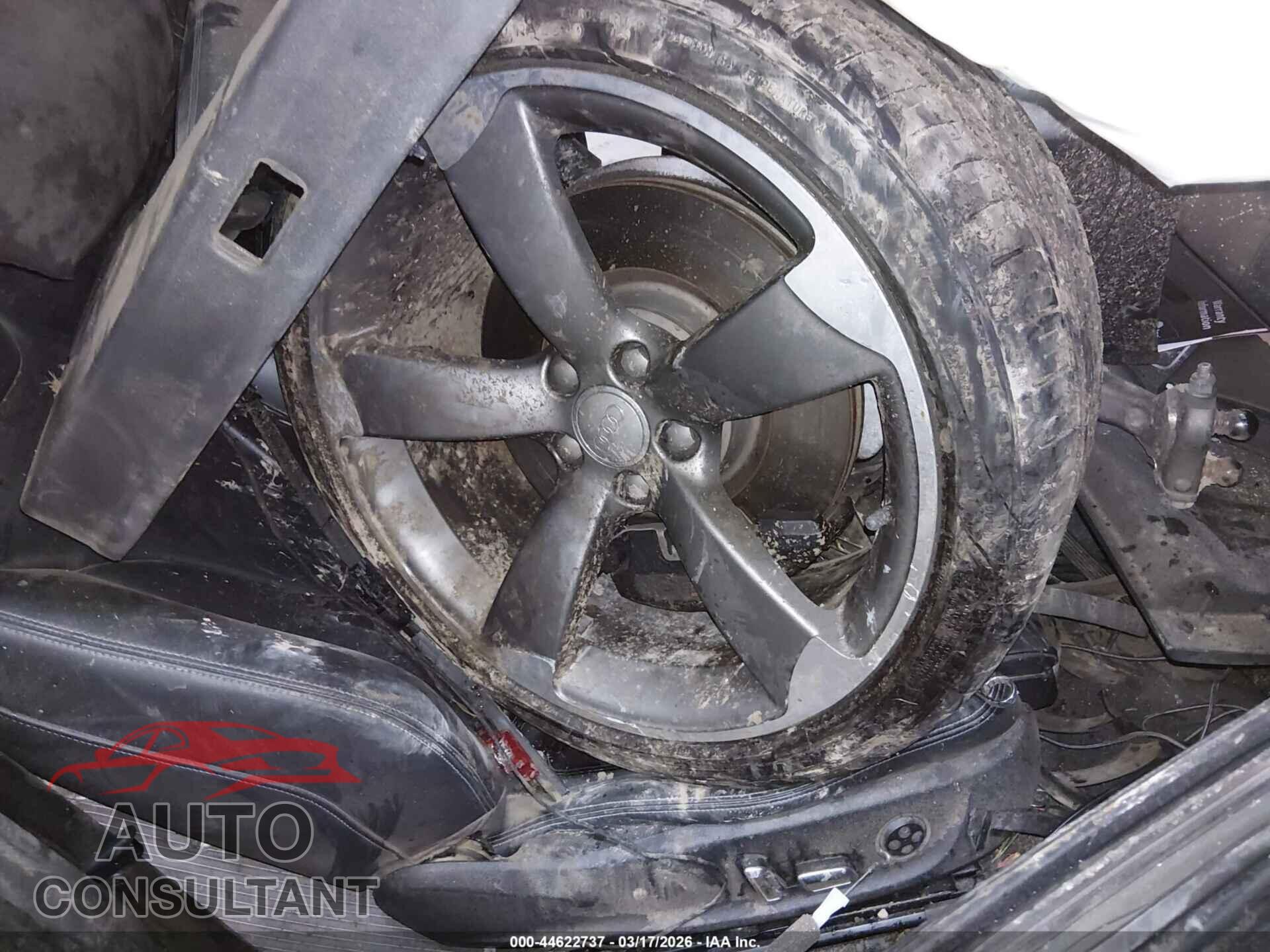 AUDI S5 2015 - WAUCGAFR2FA001901