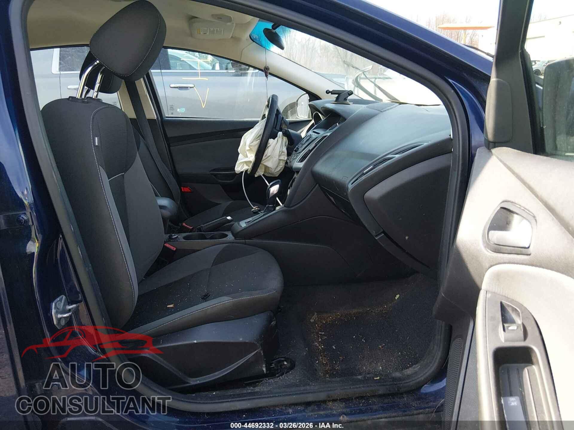 FORD FOCUS 2012 - 1FAHP3K2XCL161334