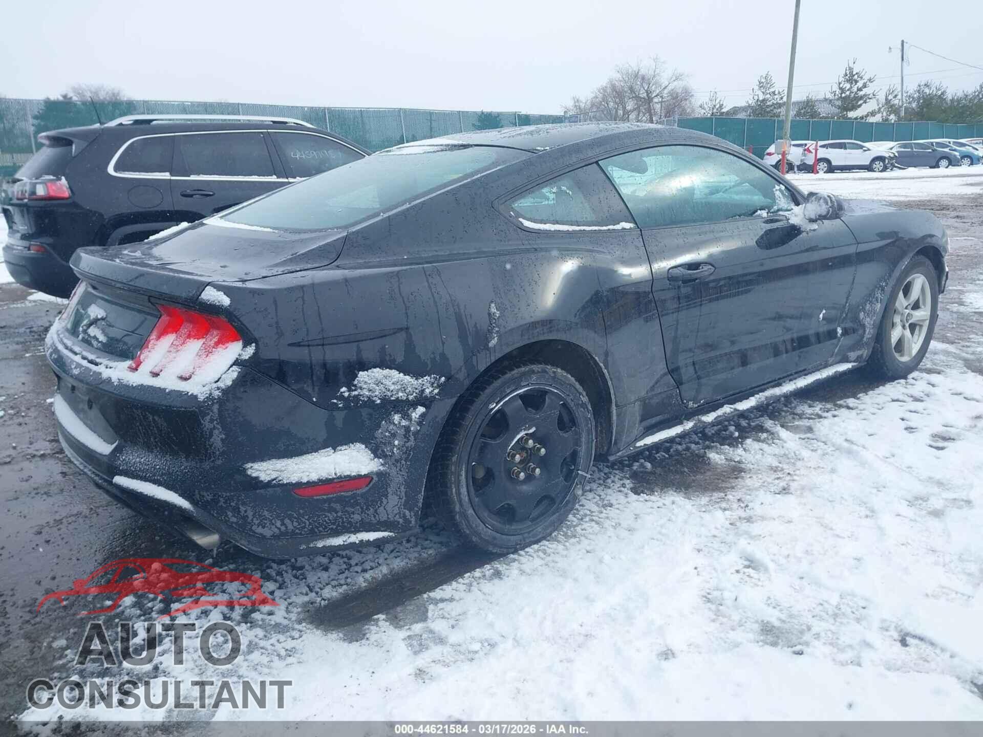FORD MUSTANG 2018 - 1FA6P8TH4J5104233