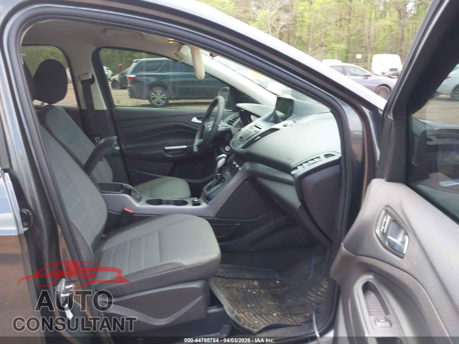 FORD ESCAPE 2016 - 1FMCU0G79GUB79433
