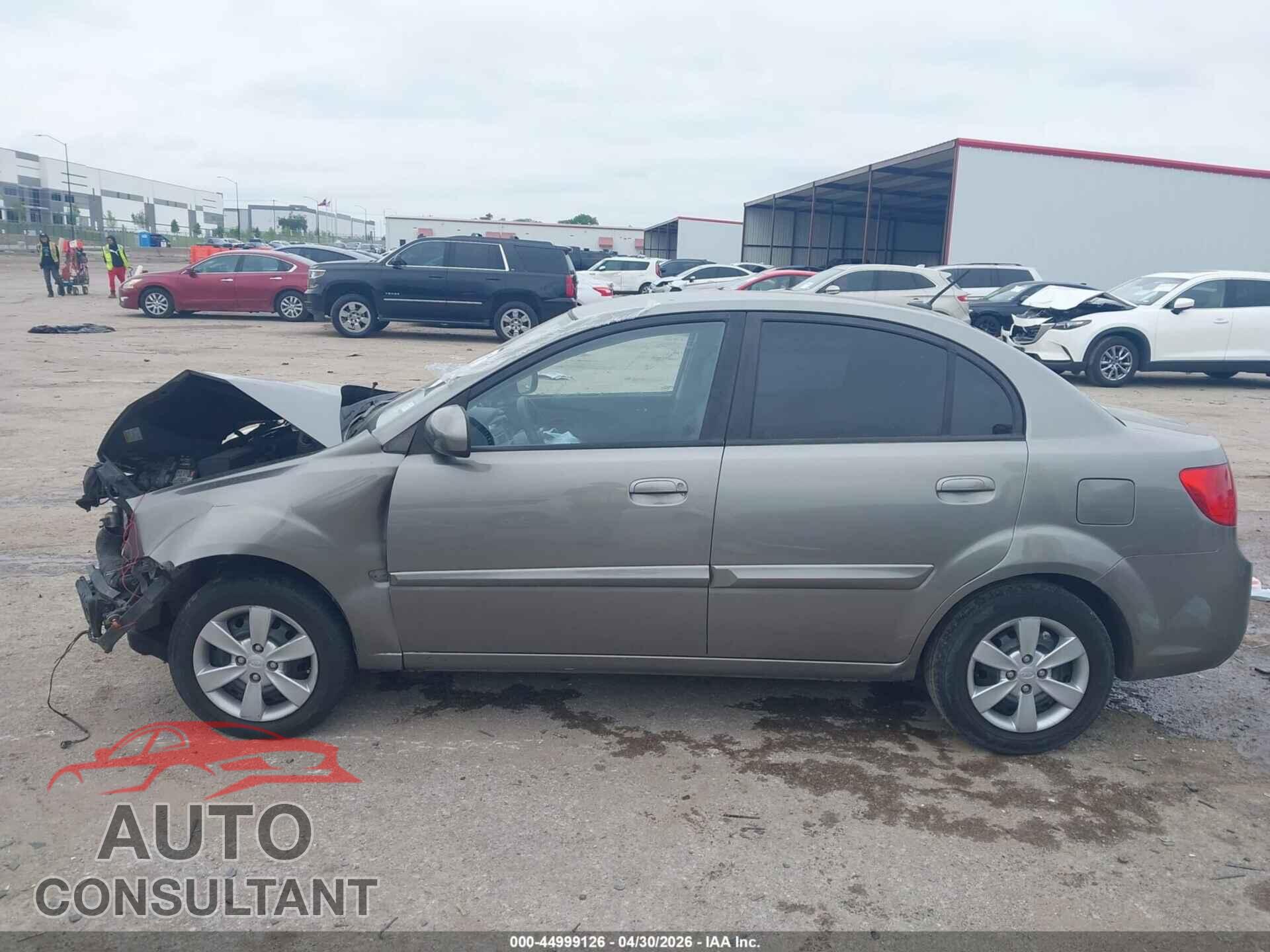 KIA RIO 2011 - KNADH4A32B6848923