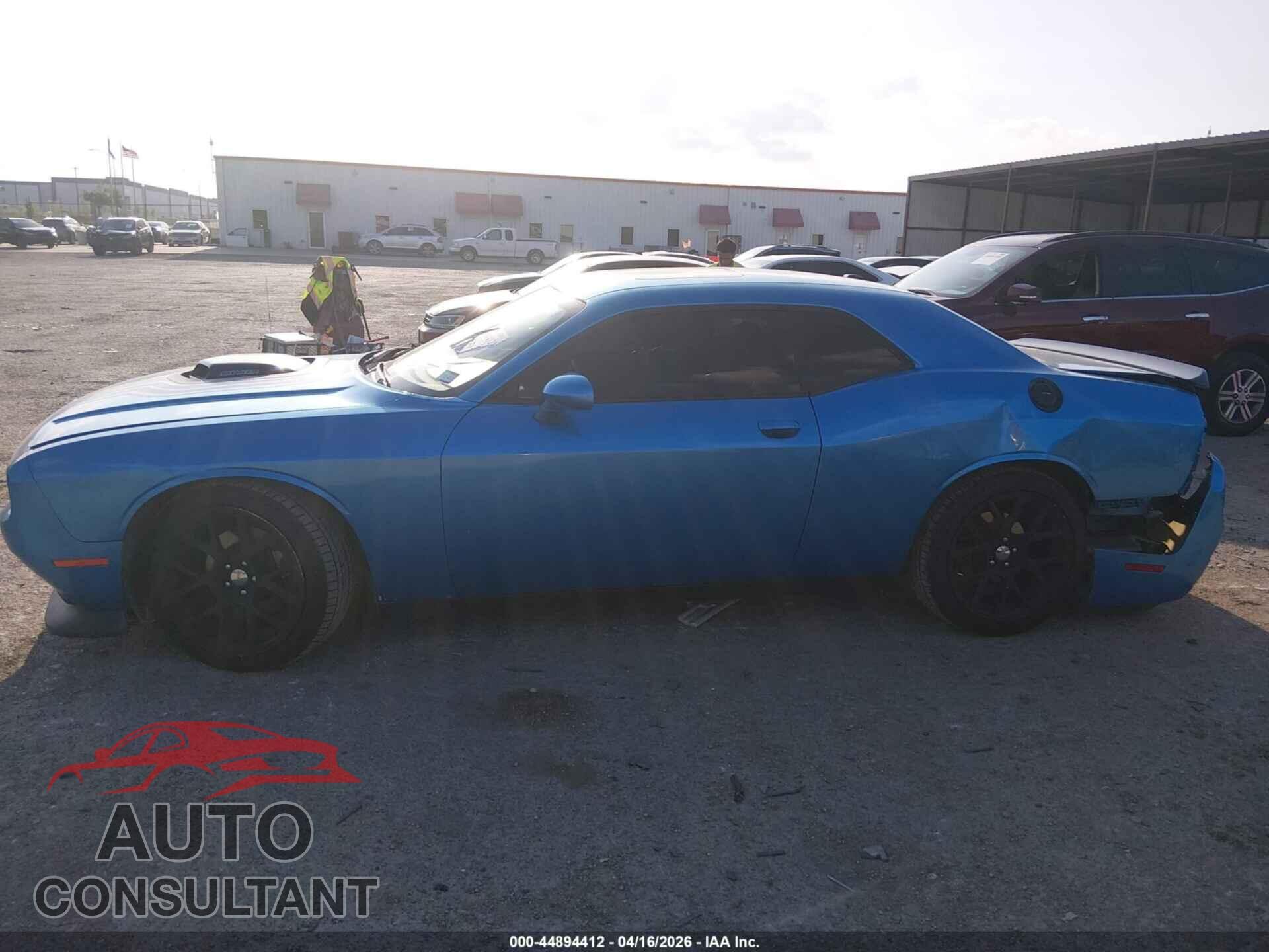 DODGE CHALLENGER 2015 - 2C3CDZAT0FH910769