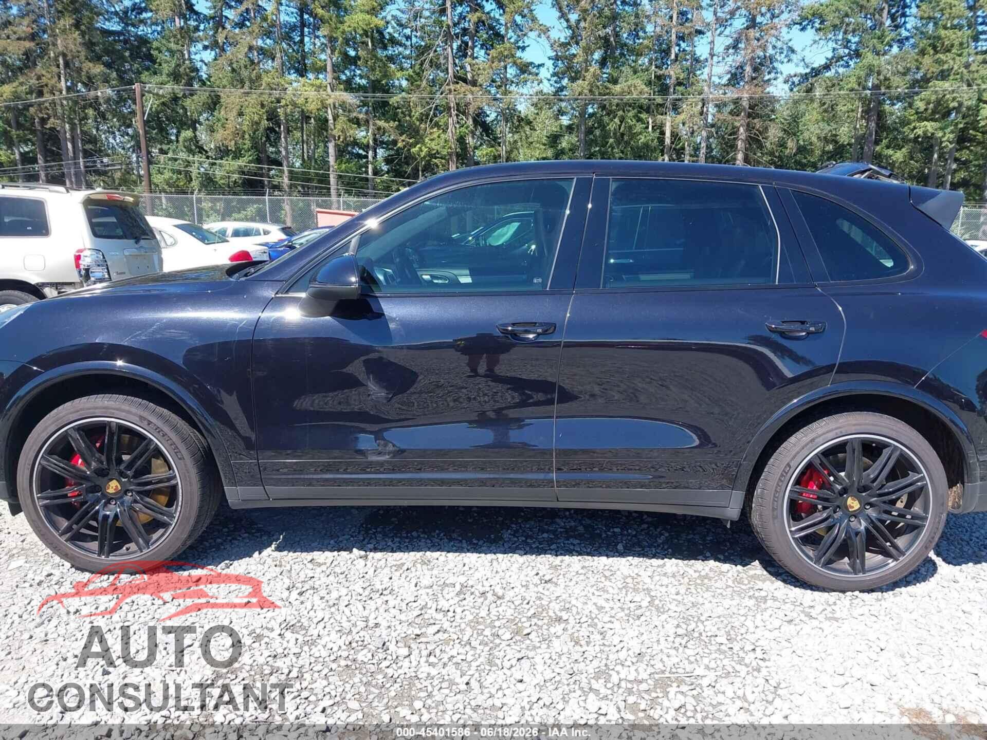 PORSCHE CAYENNE 2016 - WP1AC2A29GLA88402