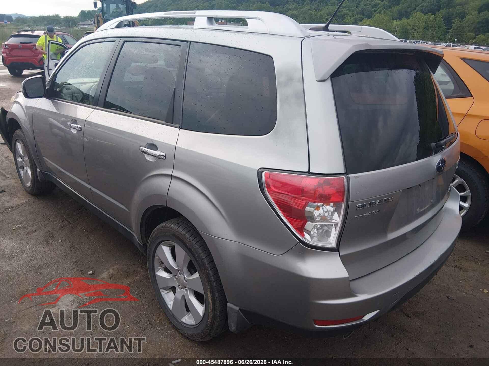 SUBARU FORESTER 2011 - JF2SHGGC2BH720643