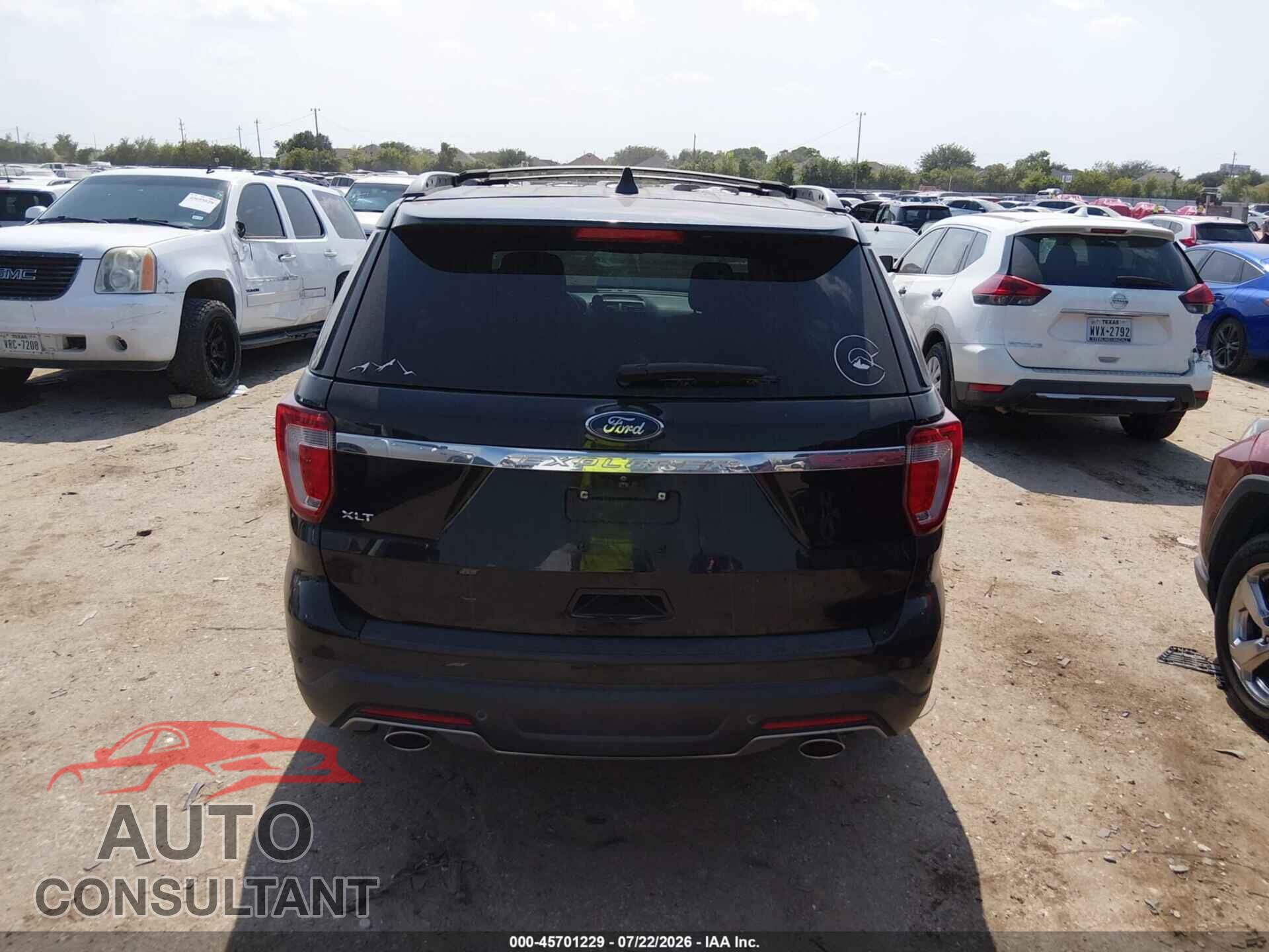 FORD EXPLORER 2018 - 1FM5K7D80JGB30535