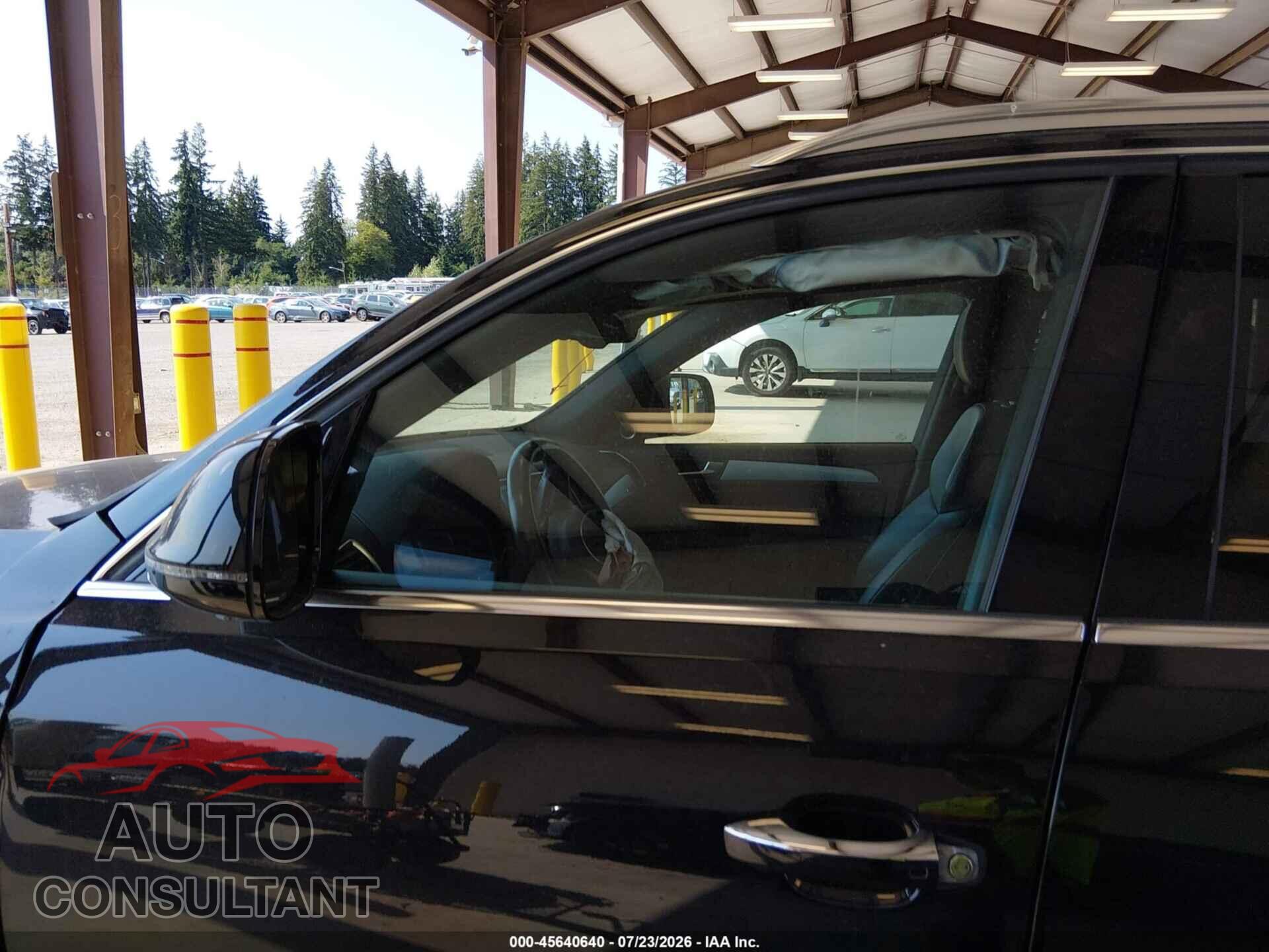 AUDI Q5 2017 - WA1M2AFP0HA038043