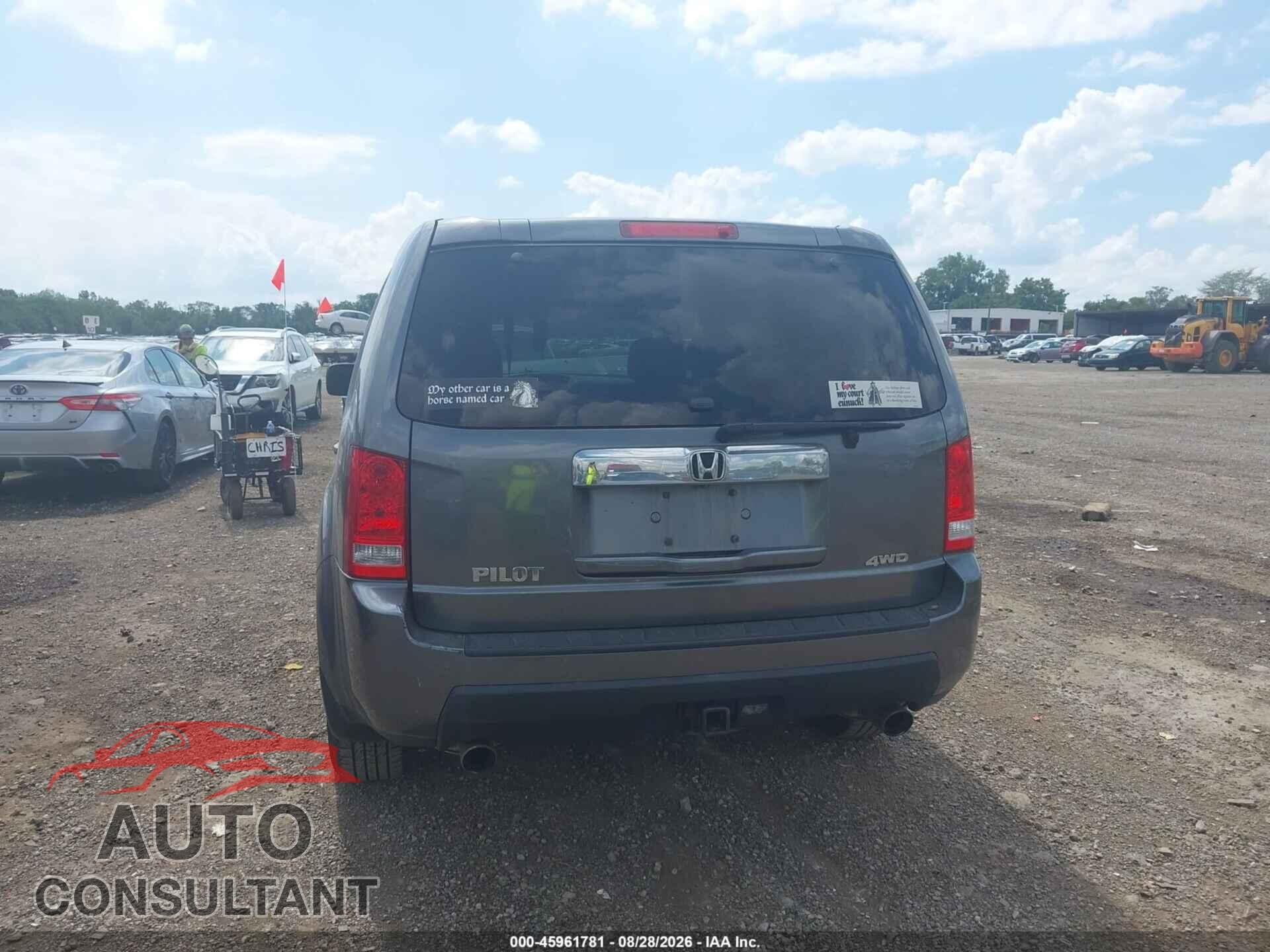 HONDA PILOT 2011 - 5FNYF4H64BB089559