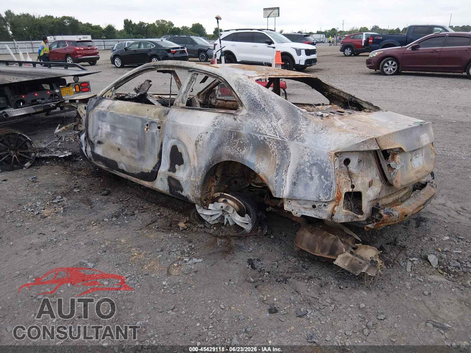AUDI A5 2014 - WAULFAFR0EA013269