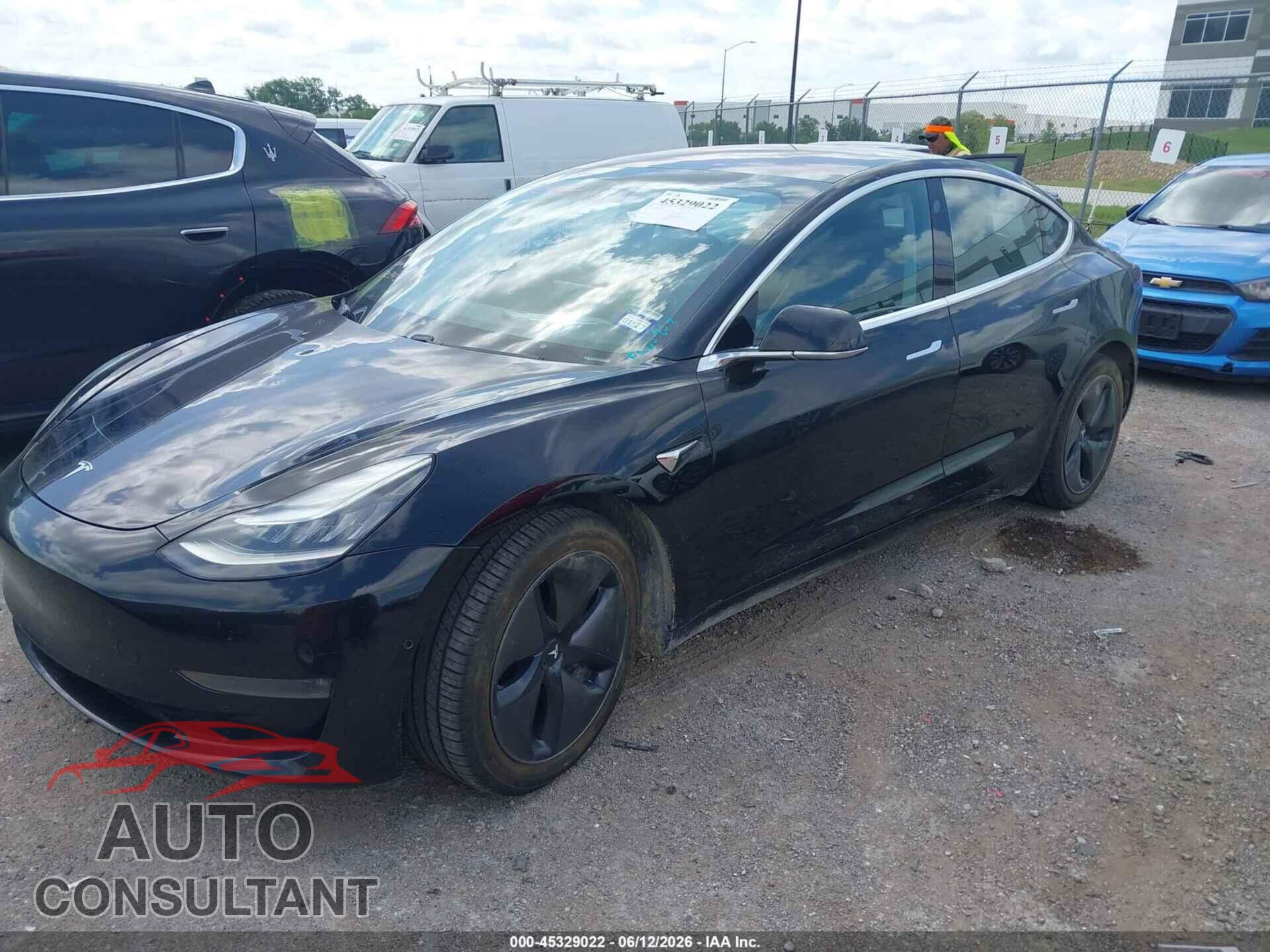 TESLA MODEL 3 2018 - 5YJ3E1EB2JF170345