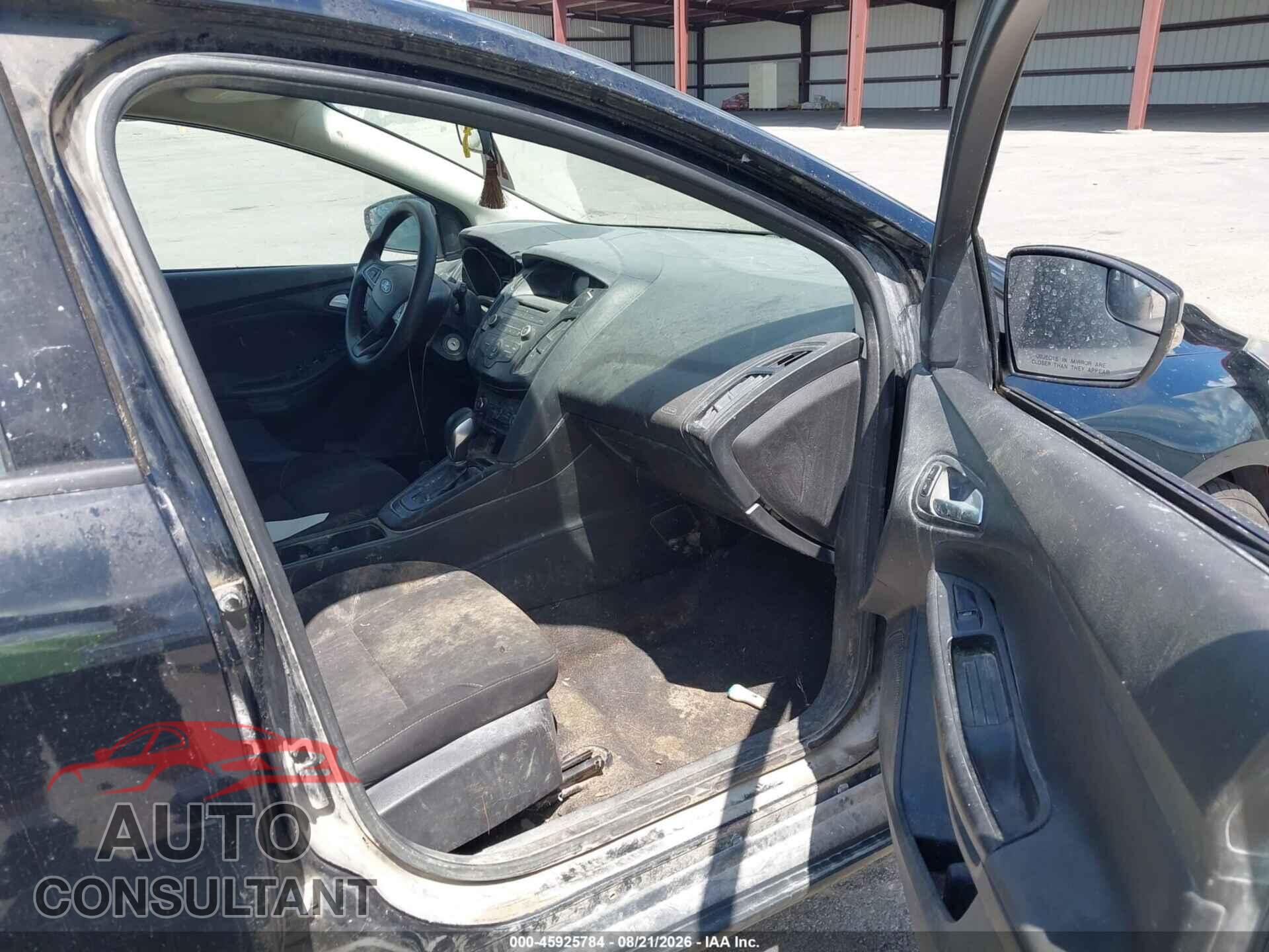 FORD FOCUS 2017 - 1FADP3K22HL323320