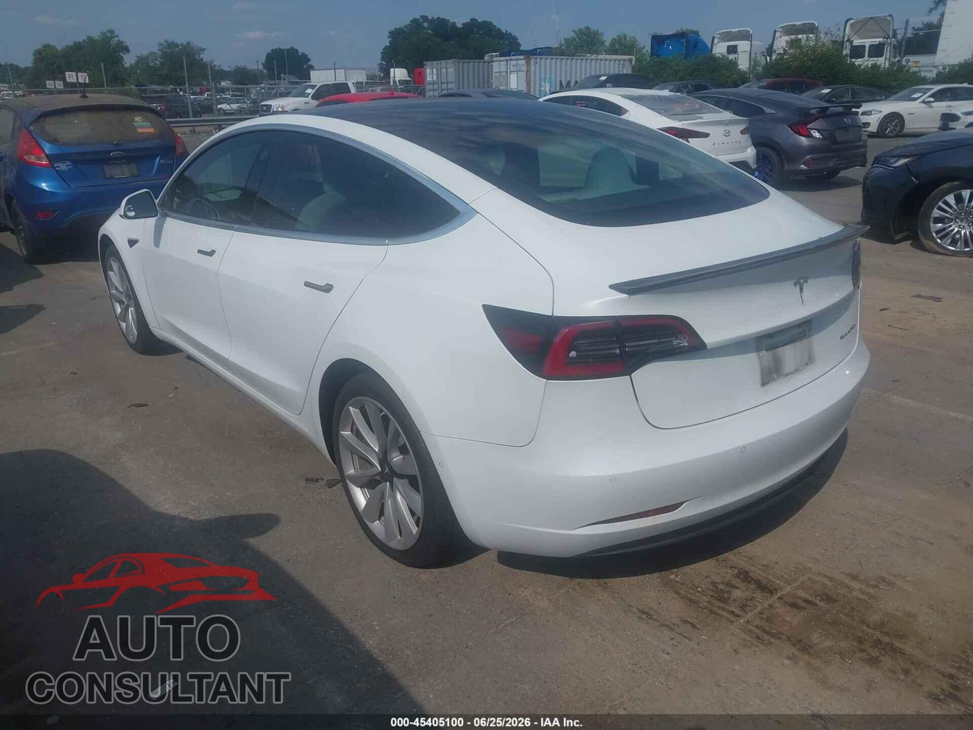 TESLA MODEL 3 2018 - 5YJ3E1EB7JF096873