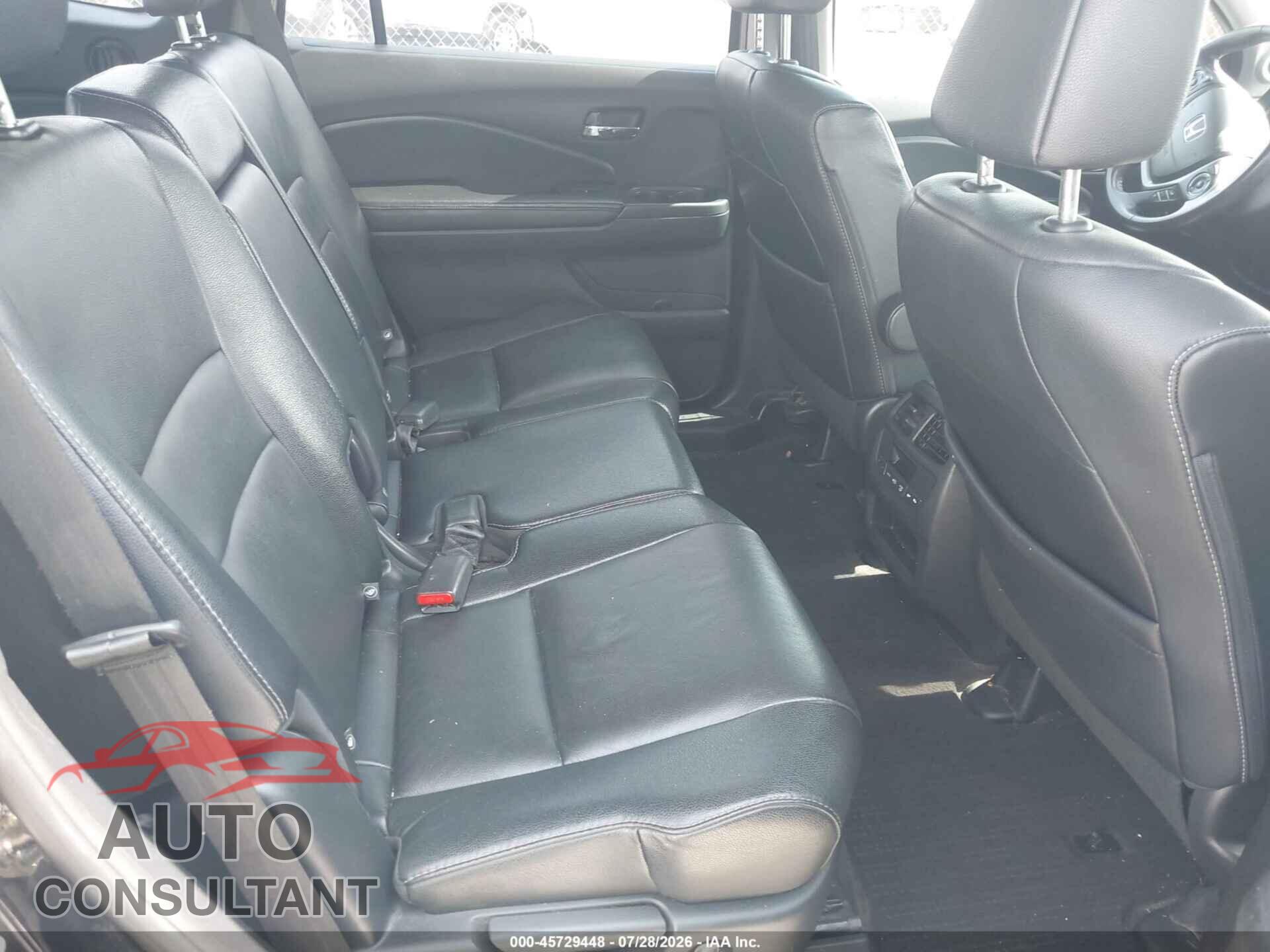 HONDA PILOT 2017 - 5FNYF5H53HB007603