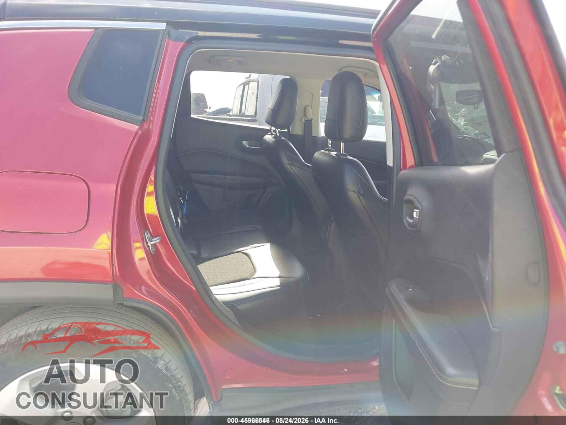 JEEP COMPASS 2018 - 3C4NJDBB0JT470722