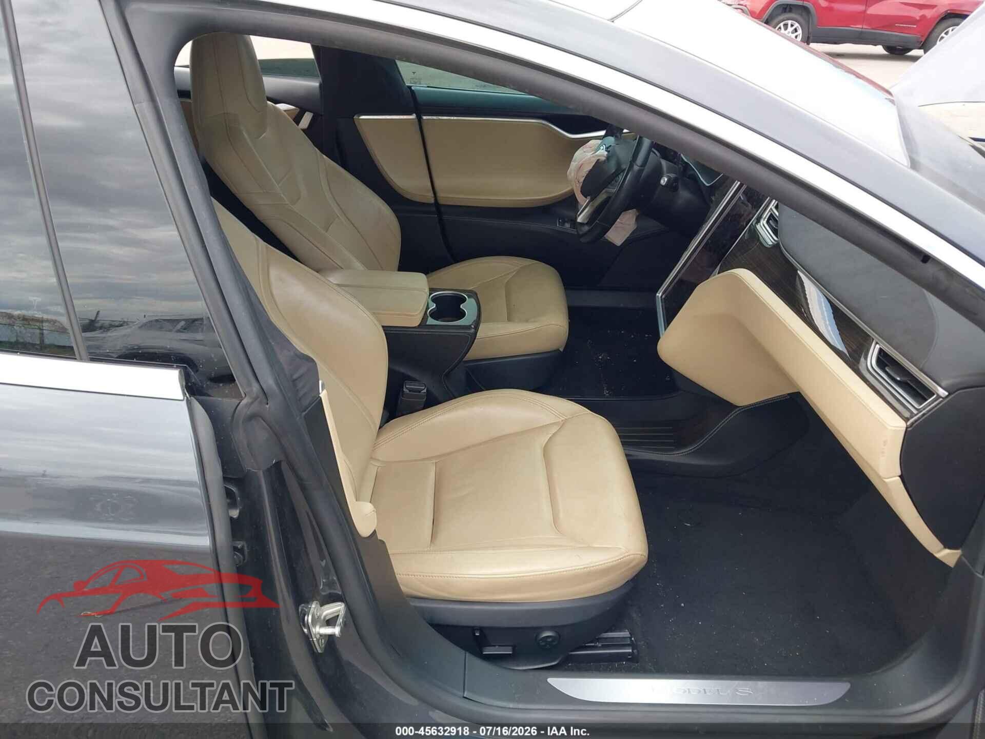 TESLA MODEL S 2015 - 5YJSA1E48FF116158
