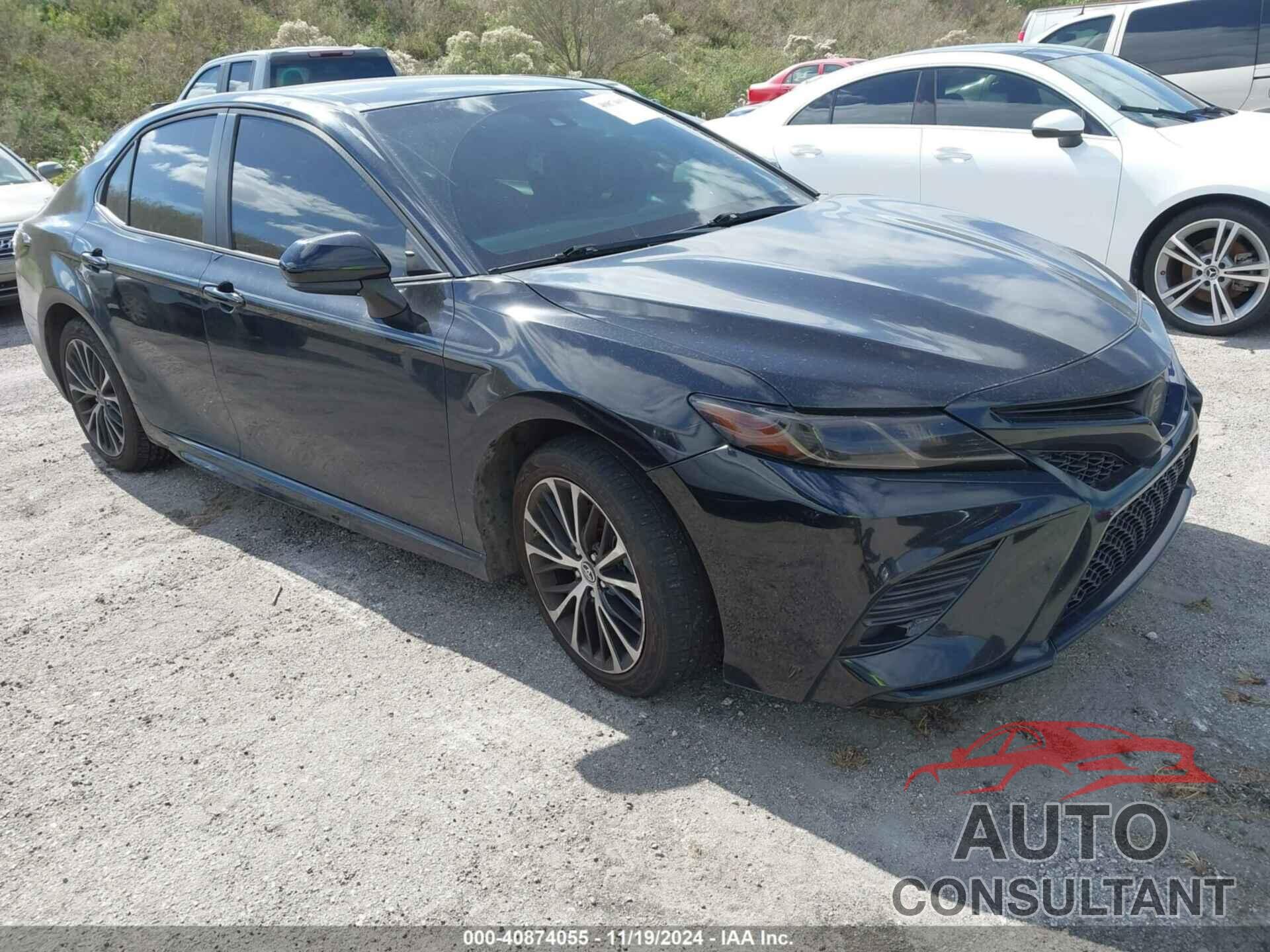 TOYOTA CAMRY 2018 - JTNB11HK3J3038531