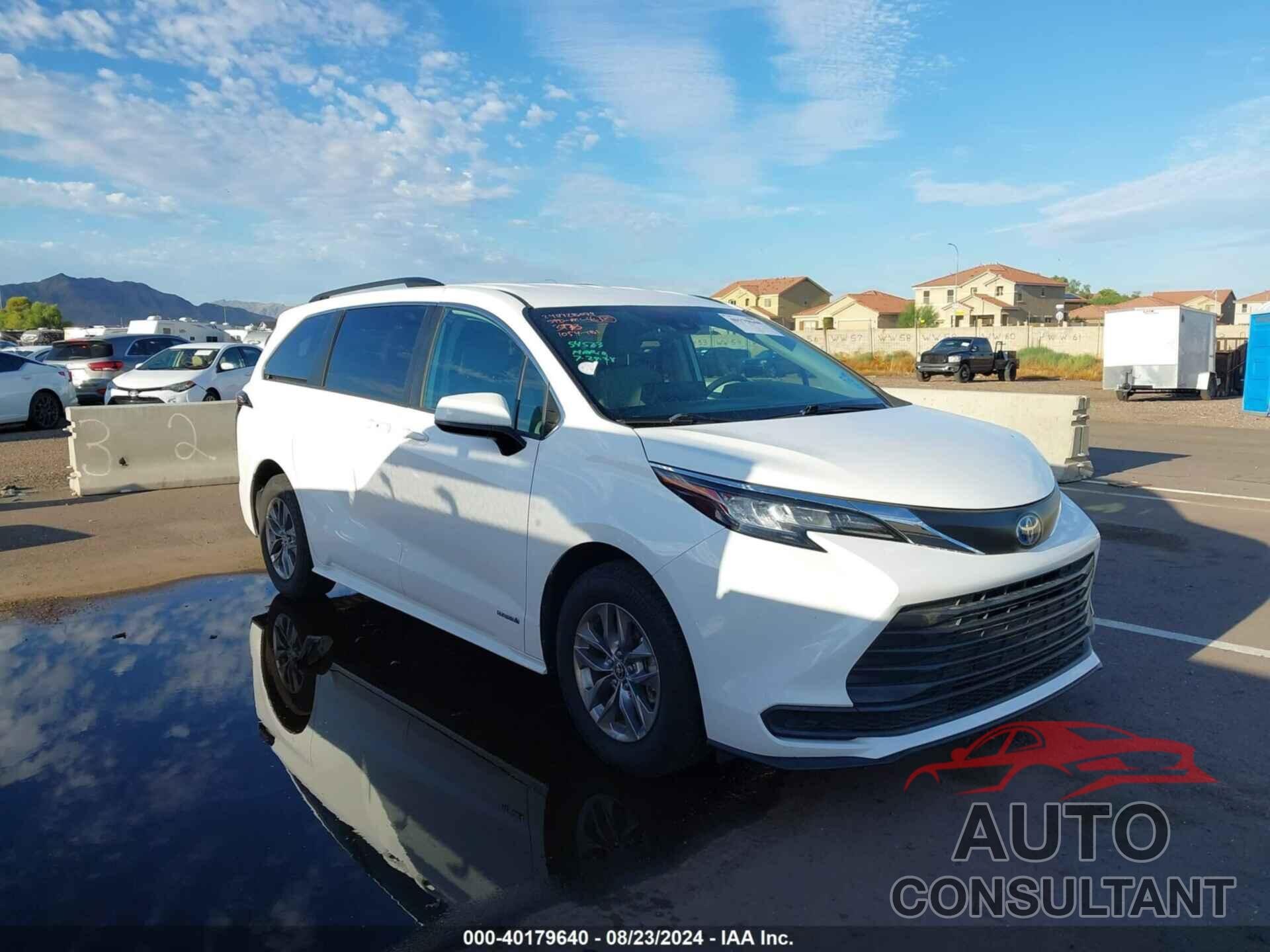 TOYOTA SIENNA 2021 - 5TDKRKECXMS003973