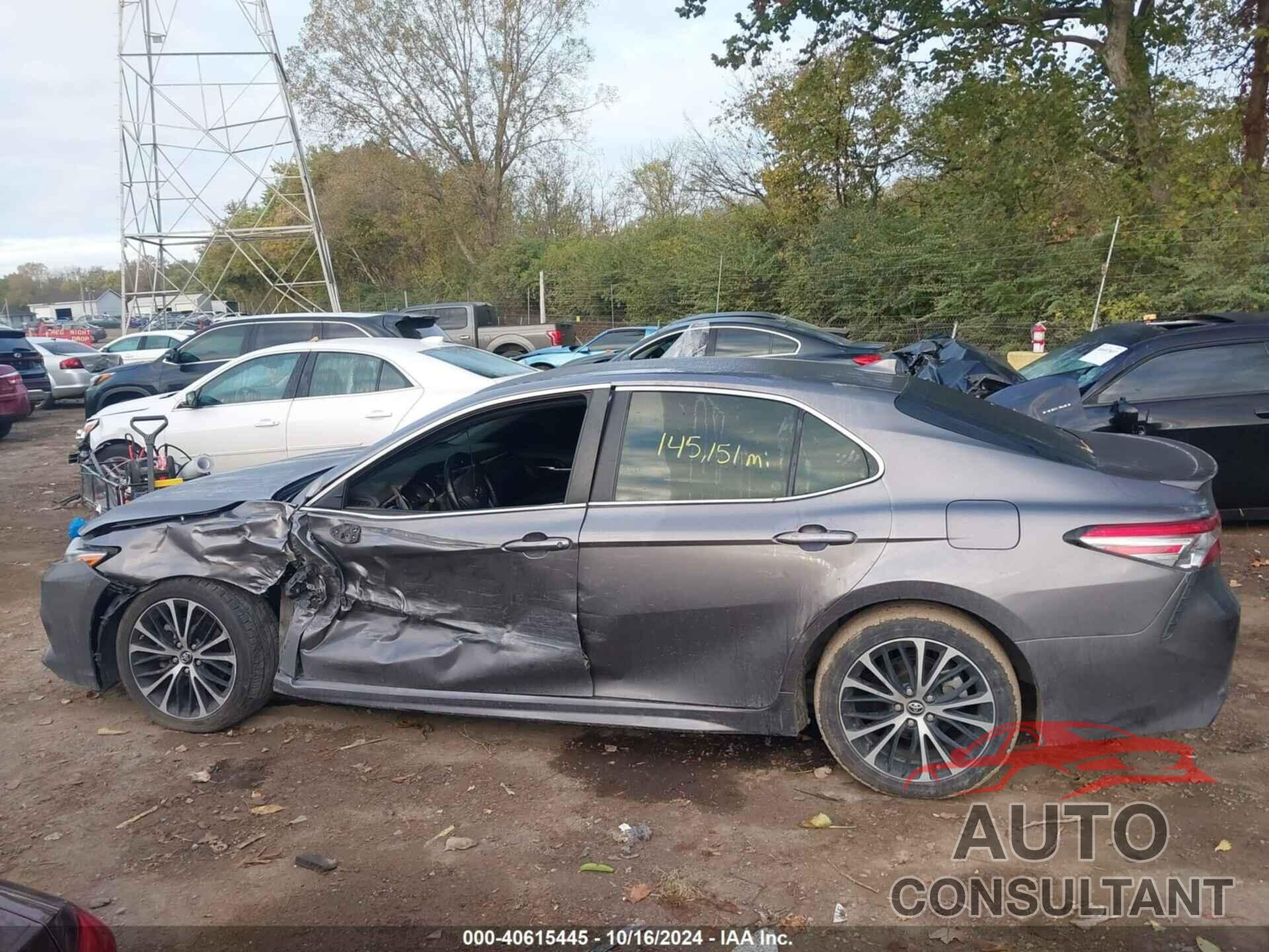 TOYOTA CAMRY 2019 - 4T1B11HK3KU206860