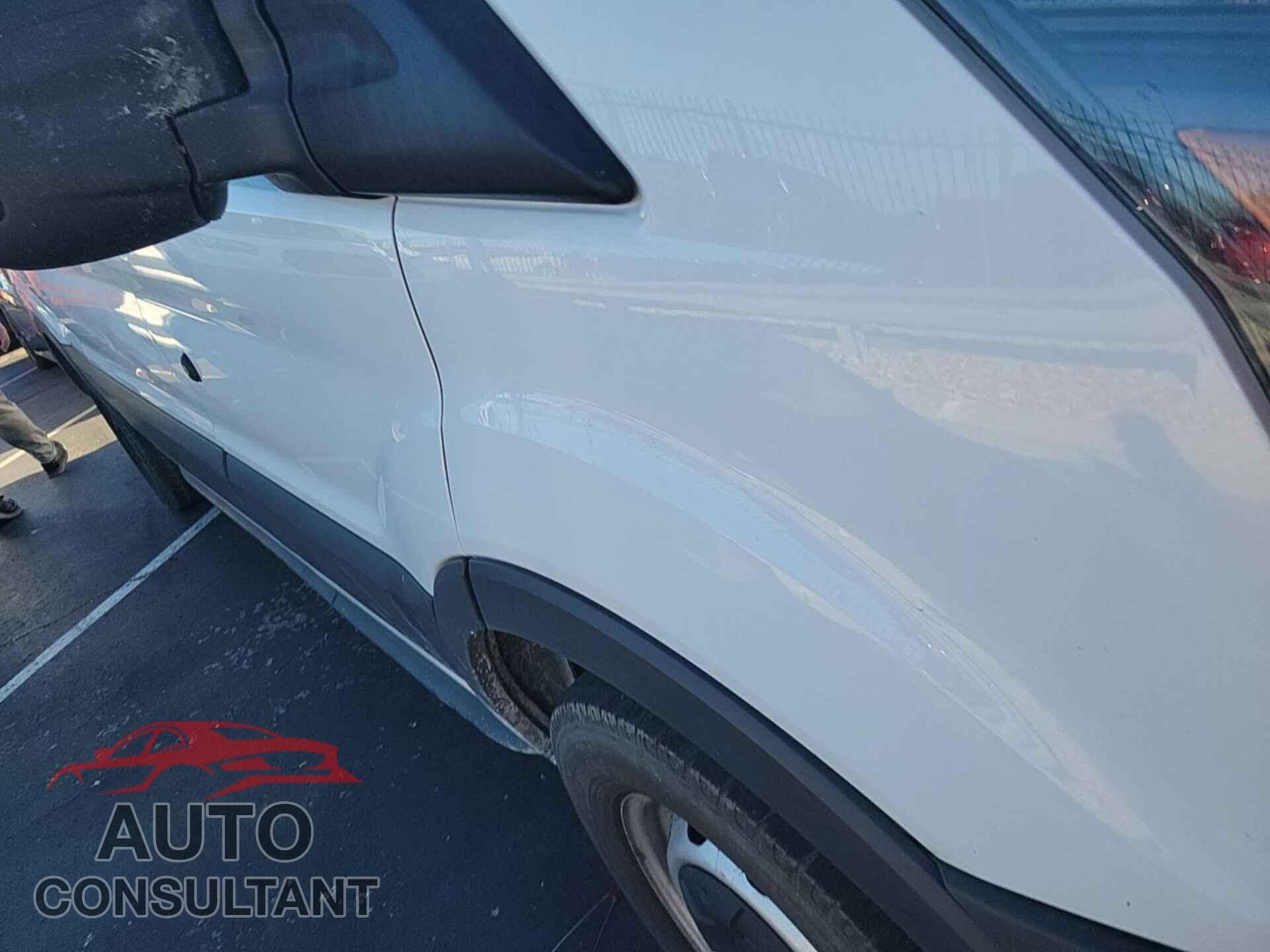 FORD TRANSIT-250 2018 - 1FTYR2CM4JKB47673
