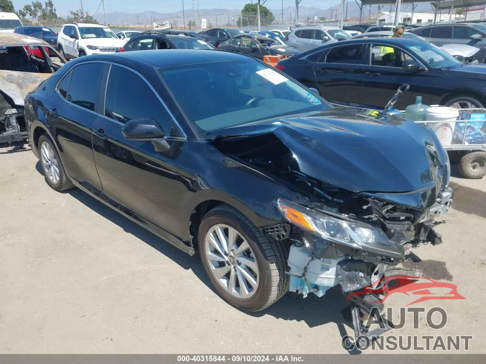 TOYOTA CAMRY 2022 - 4T1C11AK7NU061471