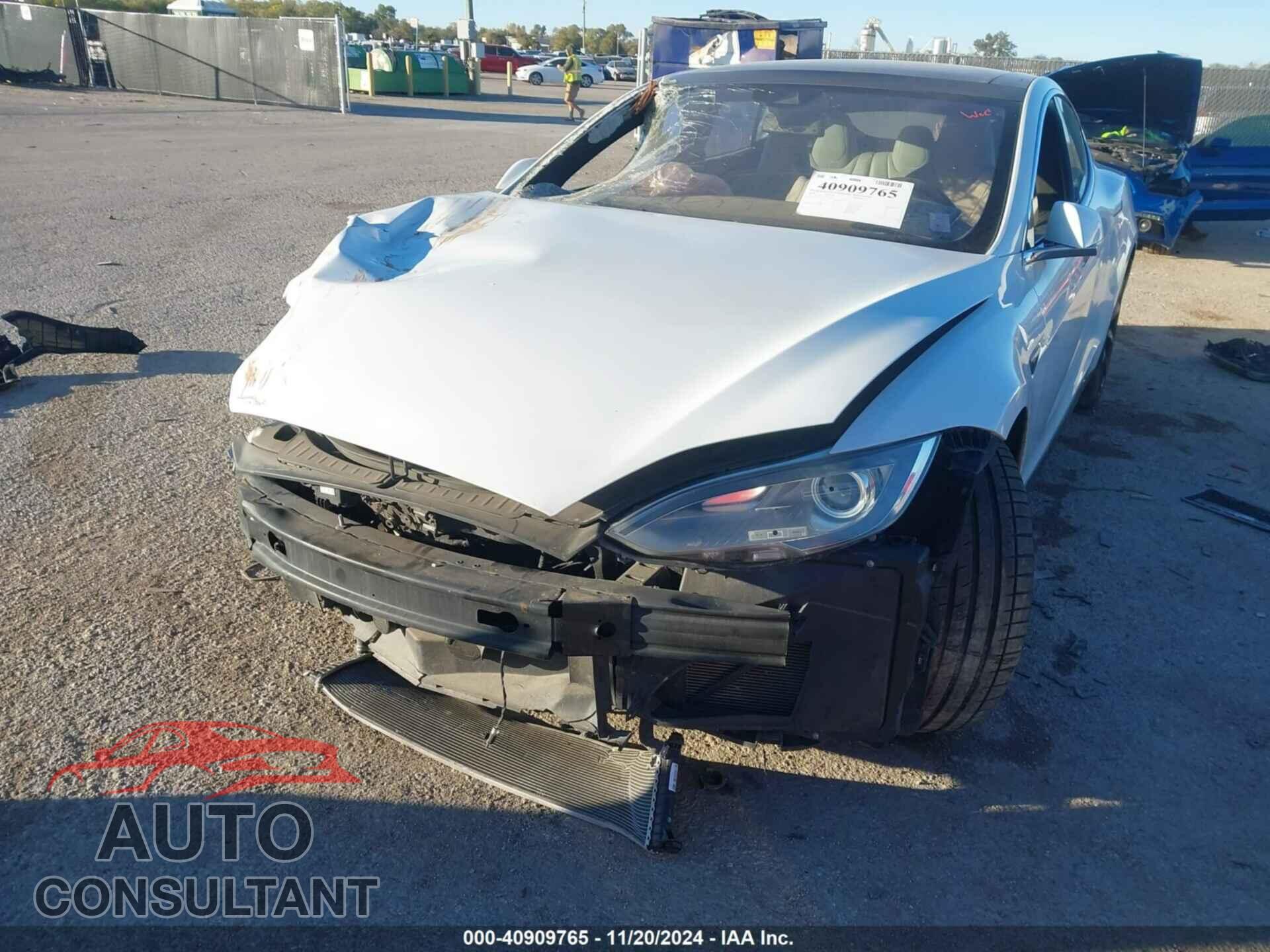 TESLA MODEL S 2016 - 5YJSA1E23GF128329