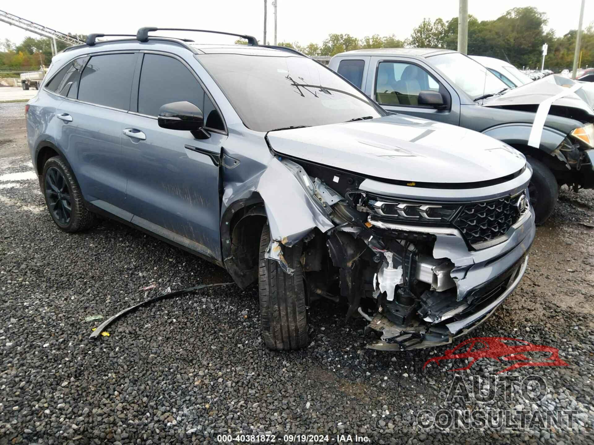 KIA SORENTO 2021 - 5XYRKDLF8MG058852