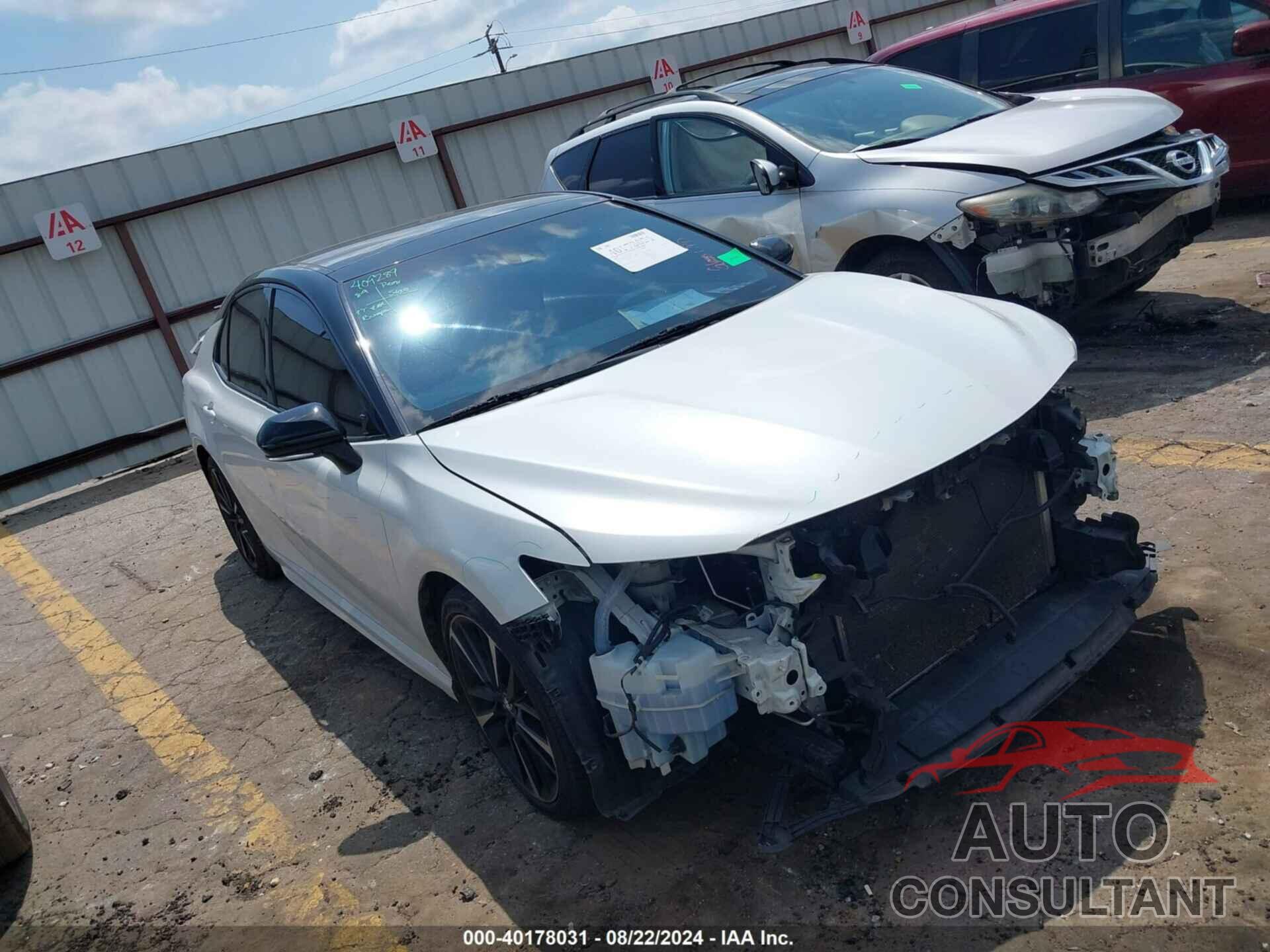 TOYOTA CAMRY 2018 - 4T1B61HK1JU157321